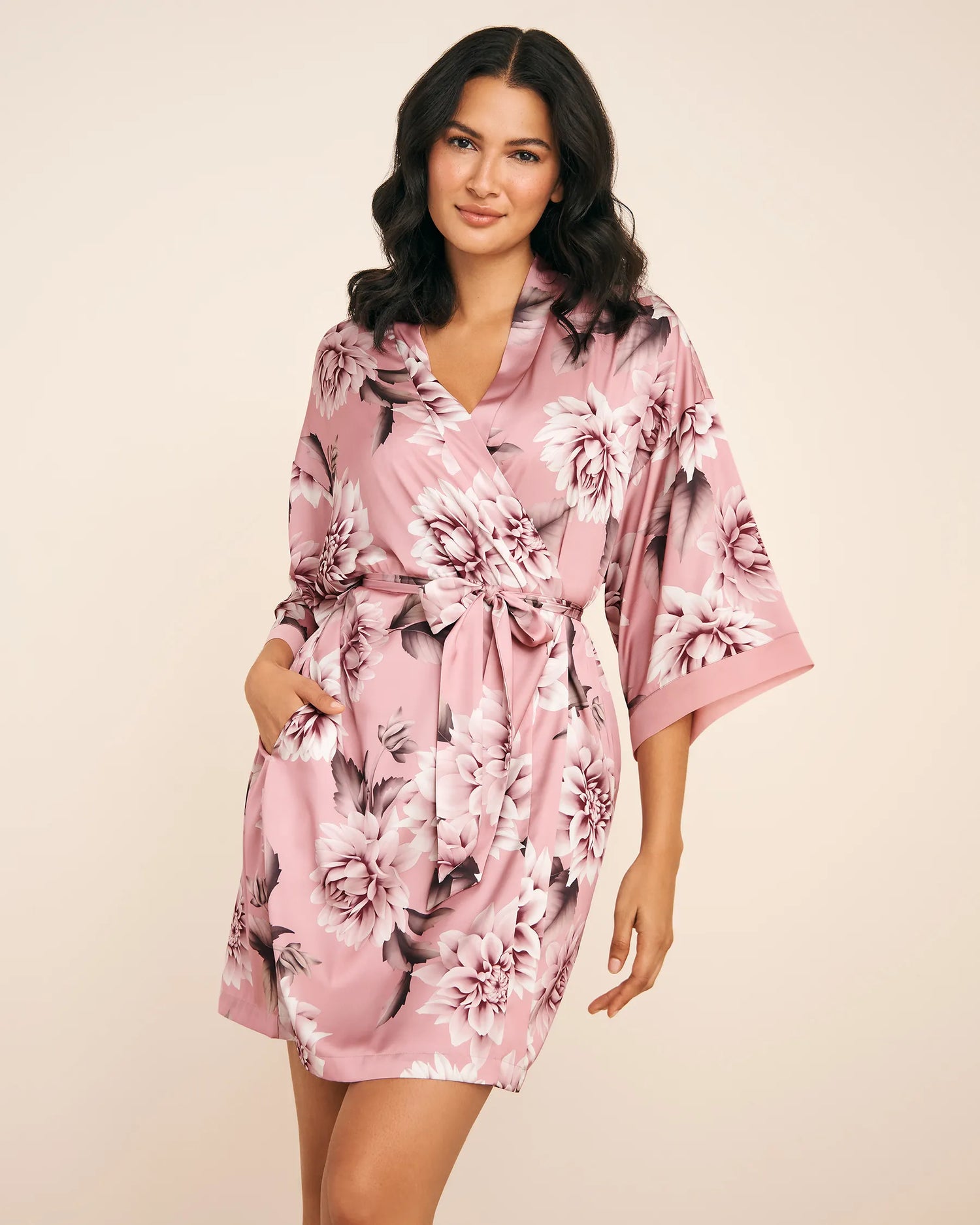 La Vie en Rose_Zephyr Flowers_Dahlia Print Satin and Chiffon Kimono_60600101_P60399_01