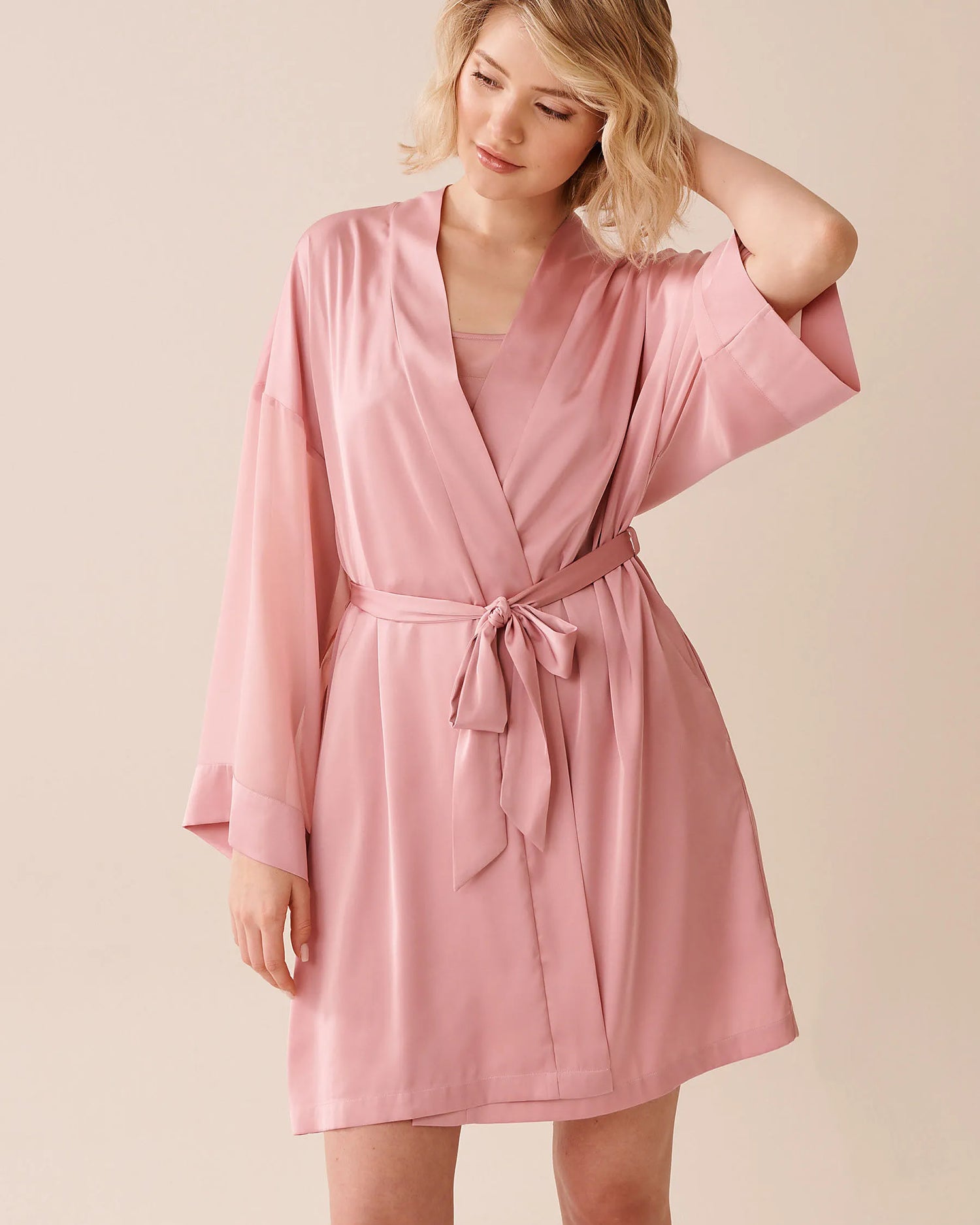 La Vie en Rose_Zephyr_Chiffon and Satin Kimono_60600102_60160_01
