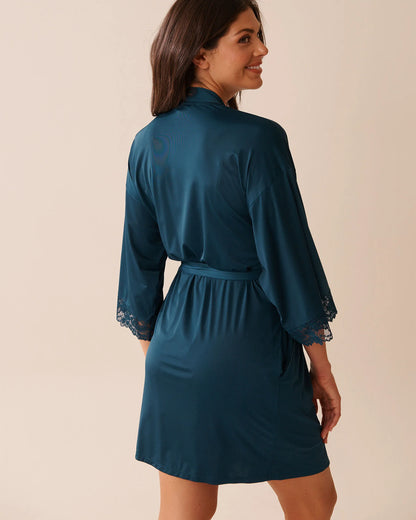 La Vie en Rose_Reflecting Pond_Lace Trim Kimono_60600103_40241_02