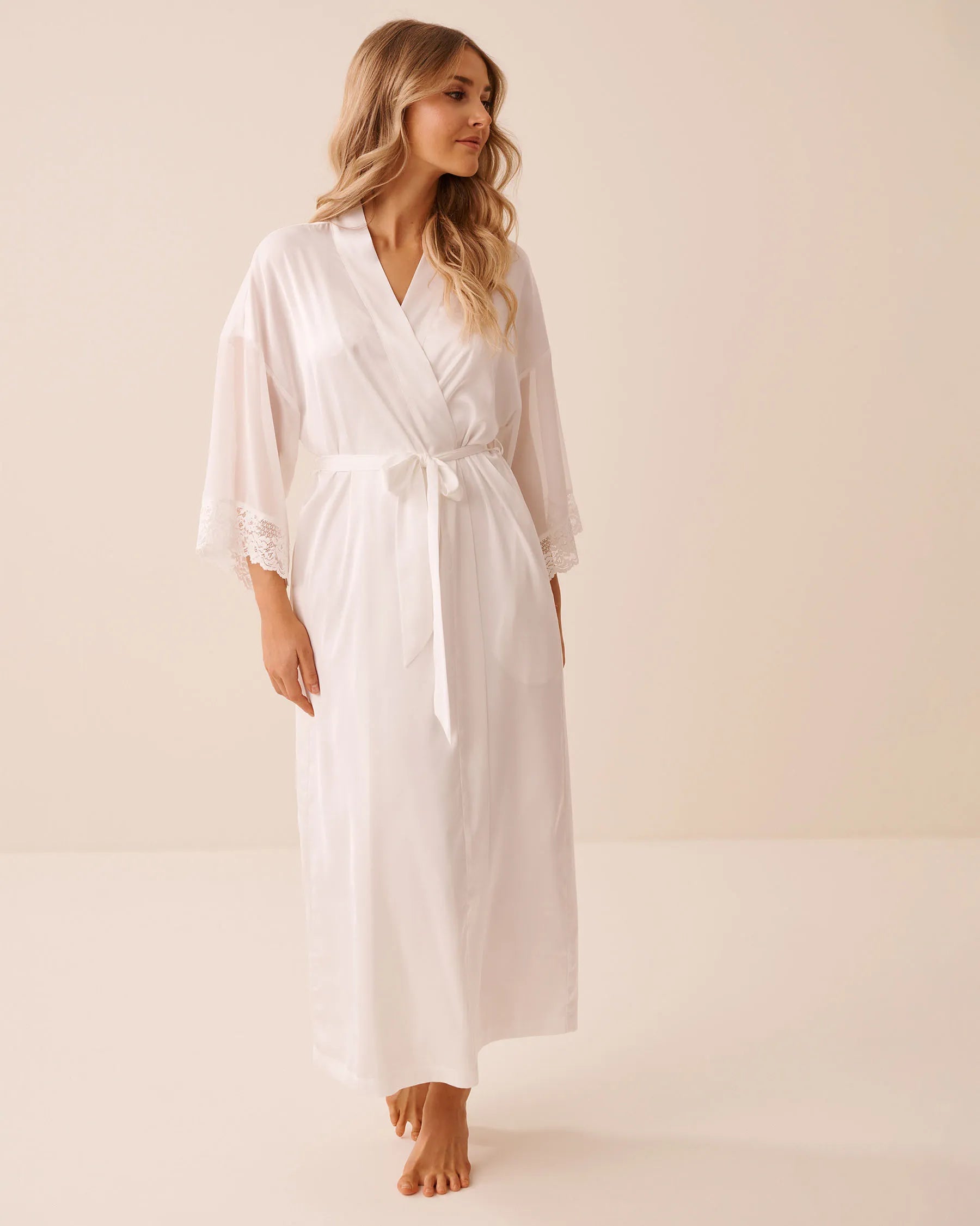 La Vie en Rose Snow White Women LUXURY EDITION Satin and Chiffon Kimono SKU: 60600116_10011 Image 01