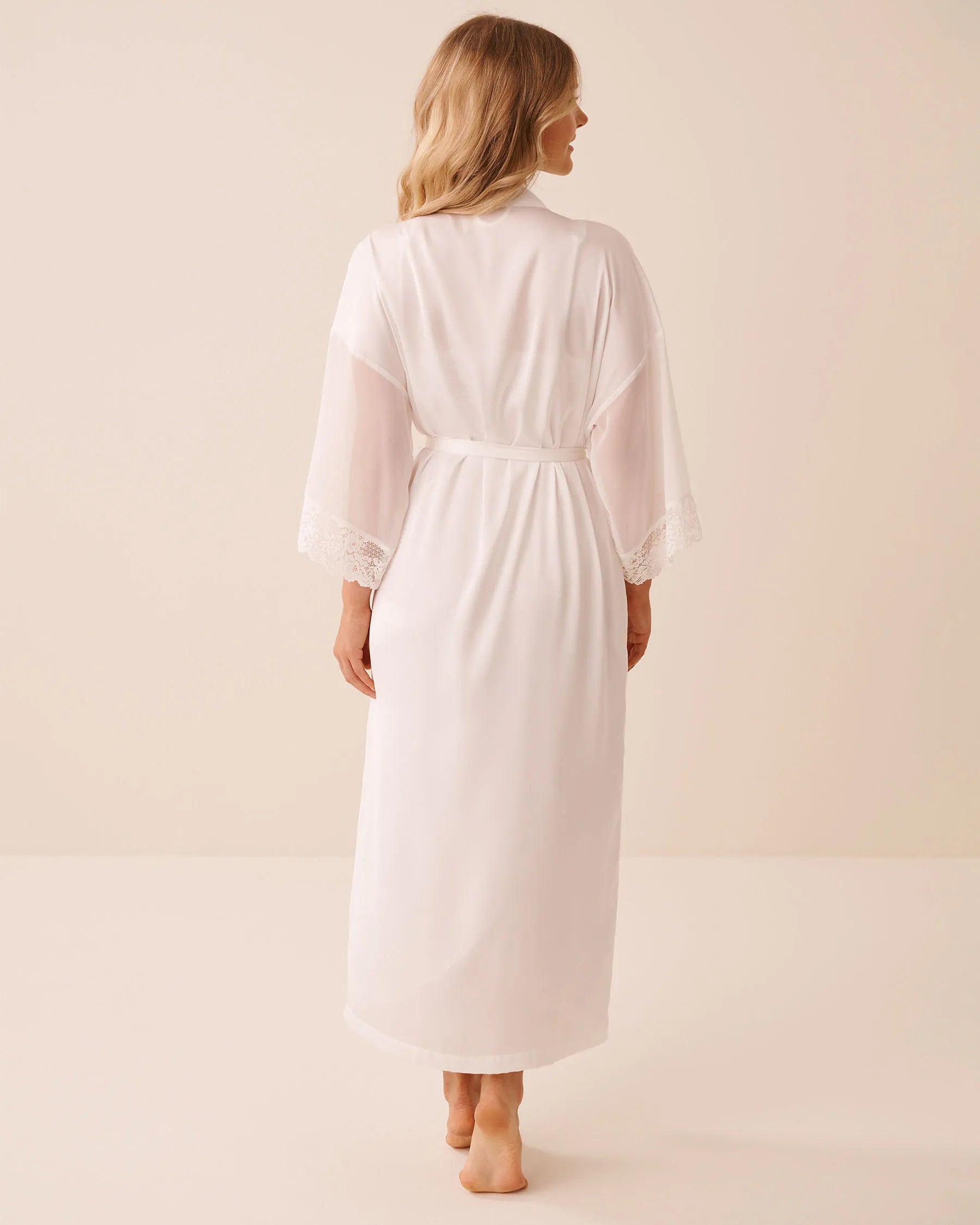 La Vie en Rose Snow White Women LUXURY EDITION Satin and Chiffon Kimono SKU: 60600116_10011 Image 02