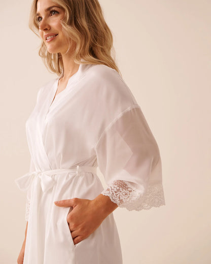 La Vie en Rose Snow White Women LUXURY EDITION Satin and Chiffon Kimono SKU: 60600116_10011 Image 03