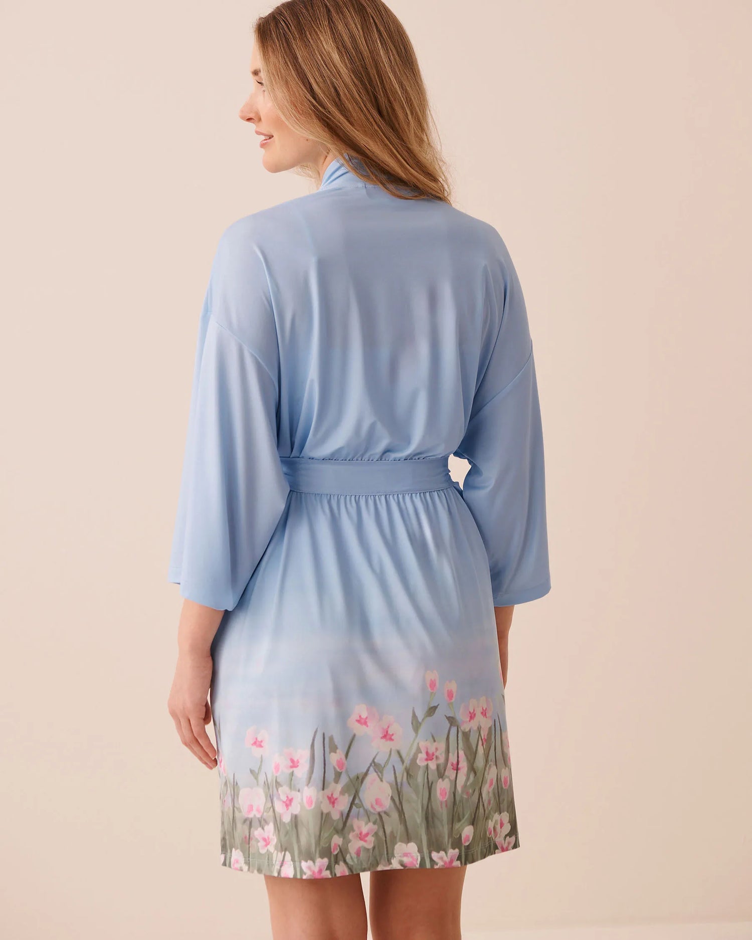La Vie en Rose Scenery Placement Women Flower Field Print Kimono SKU: 60600120_P40573 Image 03
