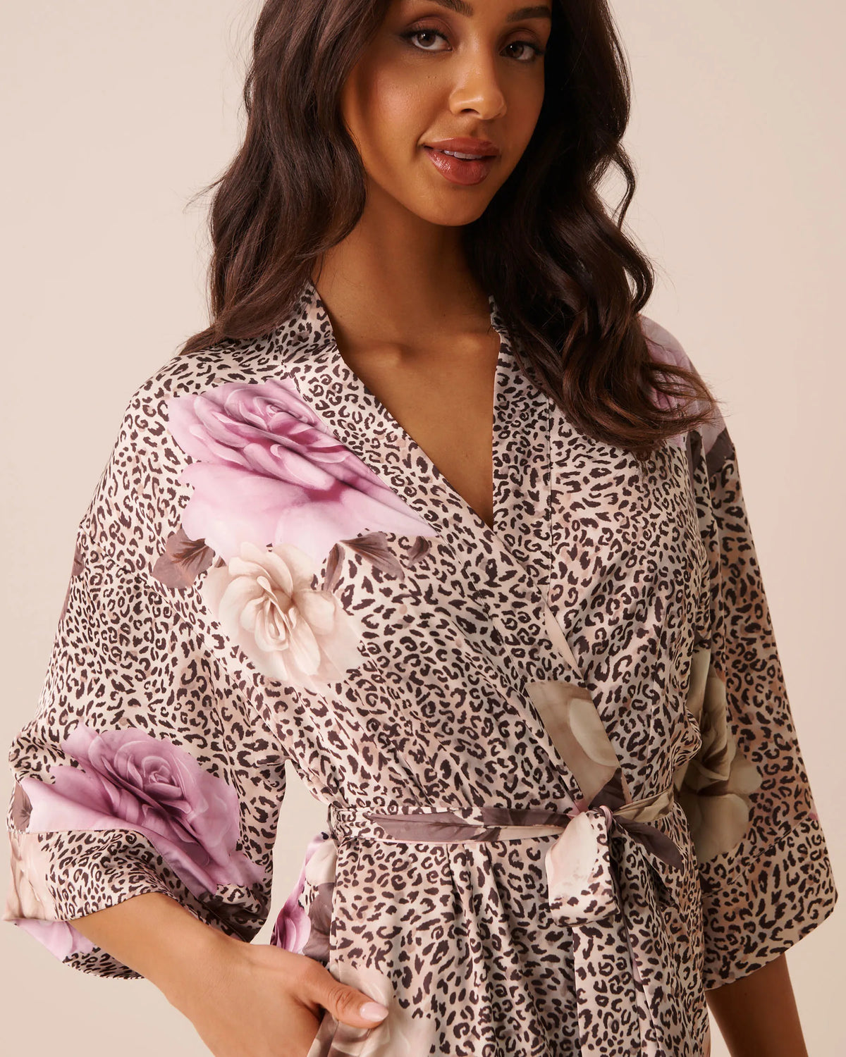 La Vie en Rose Leopard Garden Women Luxury Edition Floral Leopard Print Satin Long Kimono SKU: 60600125_P20099 Image 03