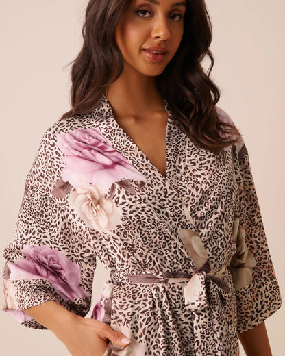 La Vie en Rose Leopard Garden Women Luxury Edition Floral Leopard Print Satin Long Kimono SKU: 60600125_P20099 Image 03