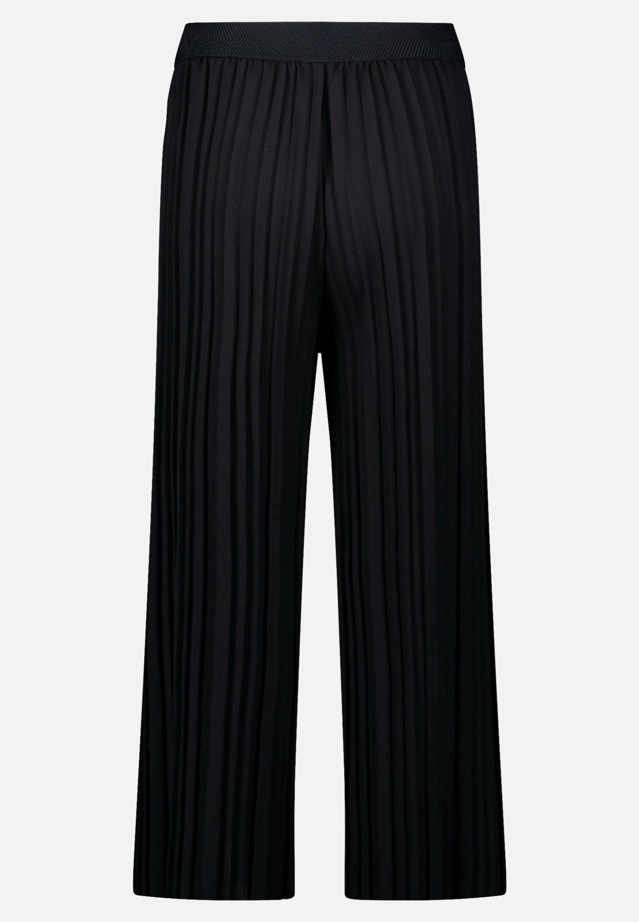 Betty Barclay_Black_Solid-Color Culottes_6066-2420_9045_05