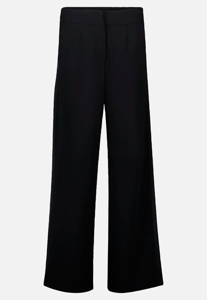 Betty Barclay_Black_Marlene Trousers, Solid Color_6086-2420_9045_04