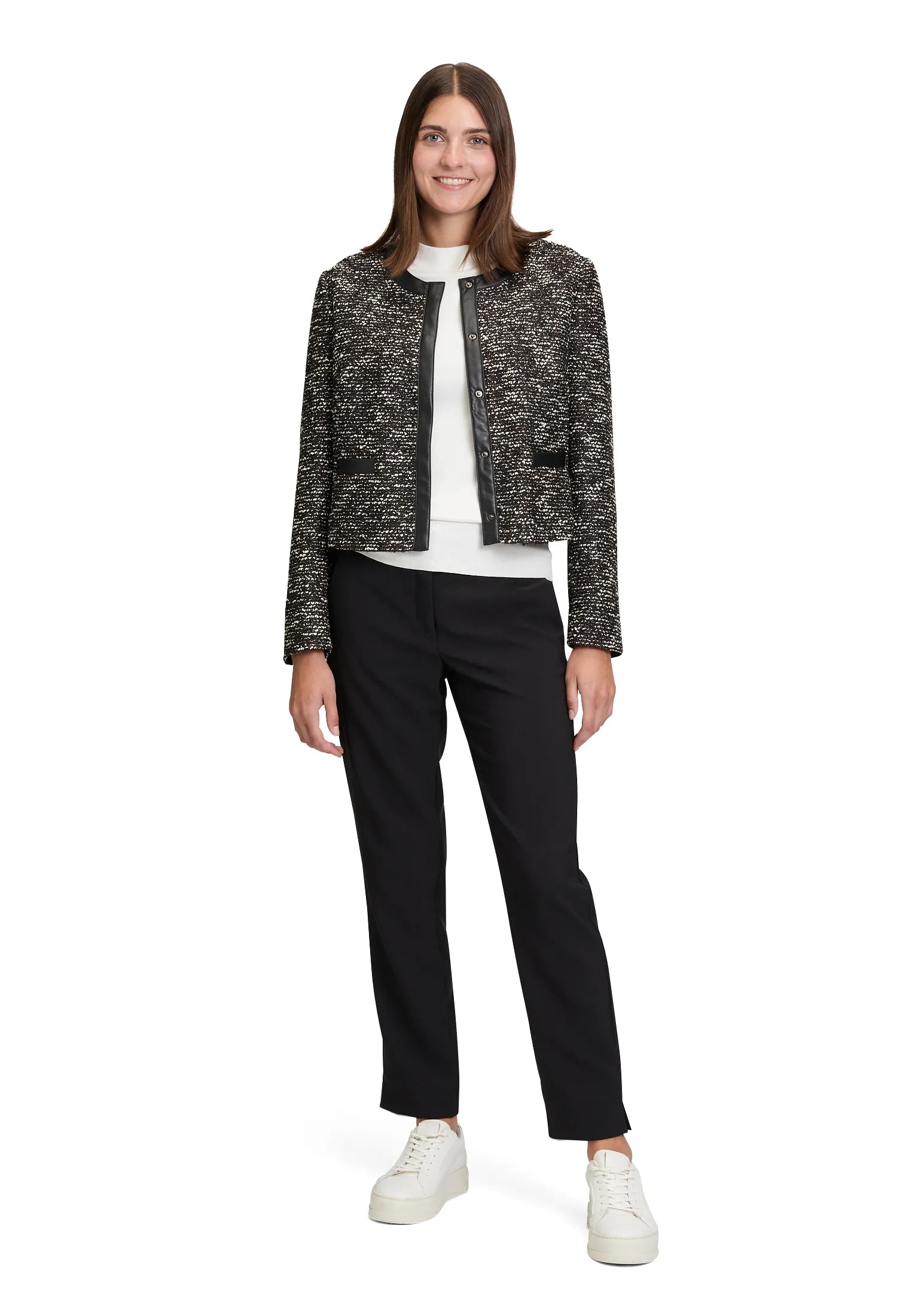 Betty Barclay_Black_Pants Classic 7/8 Length_6097-2924_9045_01