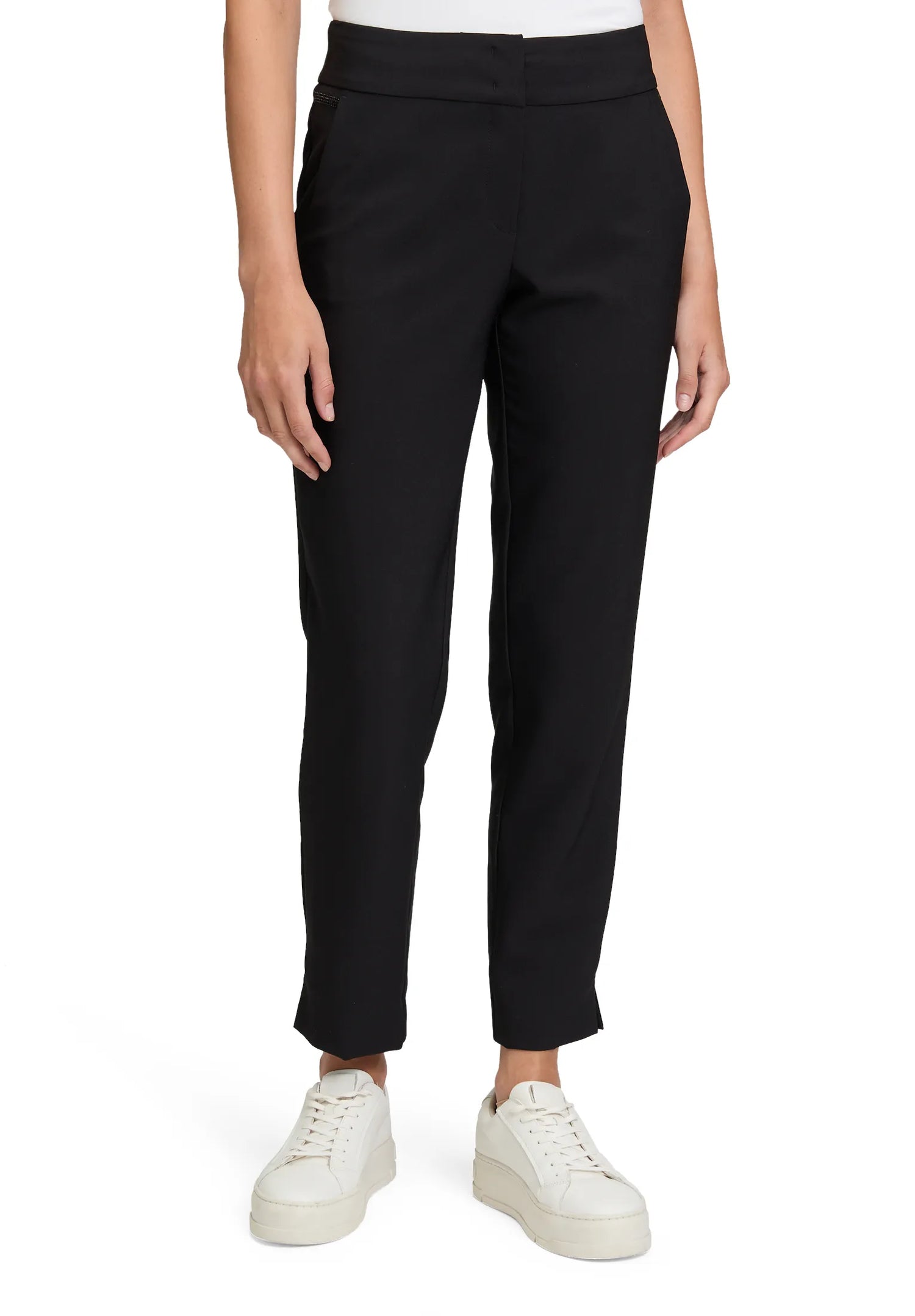 Betty Barclay_Black_Pants Classic 7/8 Length_6097-2924_9045_02
