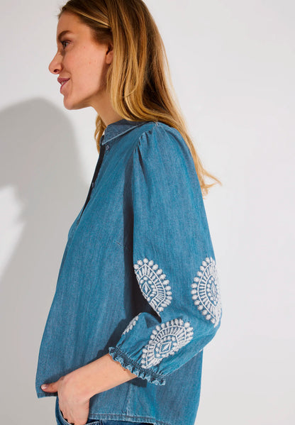 More &amp; More Middle Blue Denim Women Denim Blouse with Embroidery SKU: 61032200_0962 Image 04