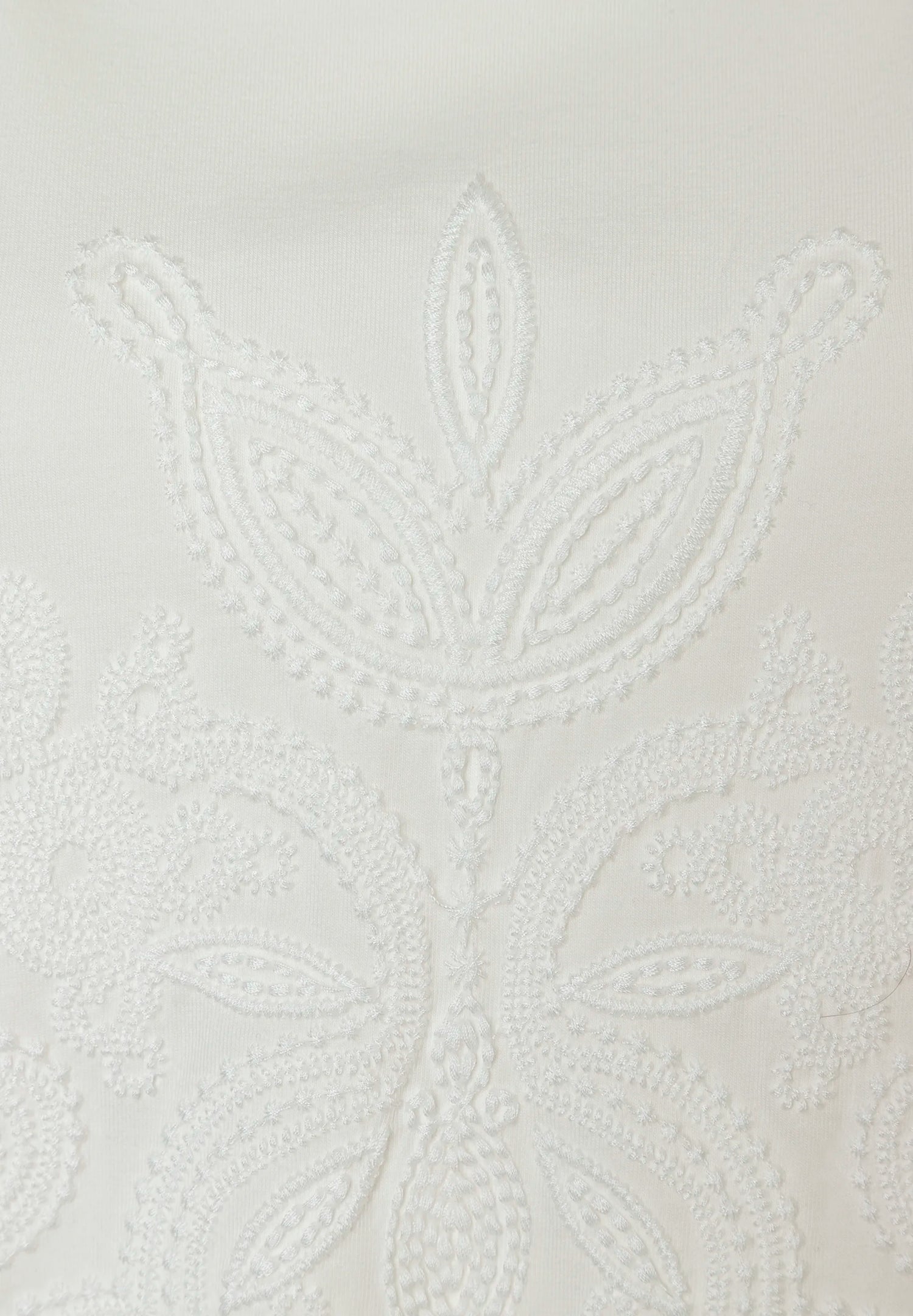 More &amp; More Off White Women T-Shirt with Embroidery on The Front SKU: 61040054_0041 Image 04