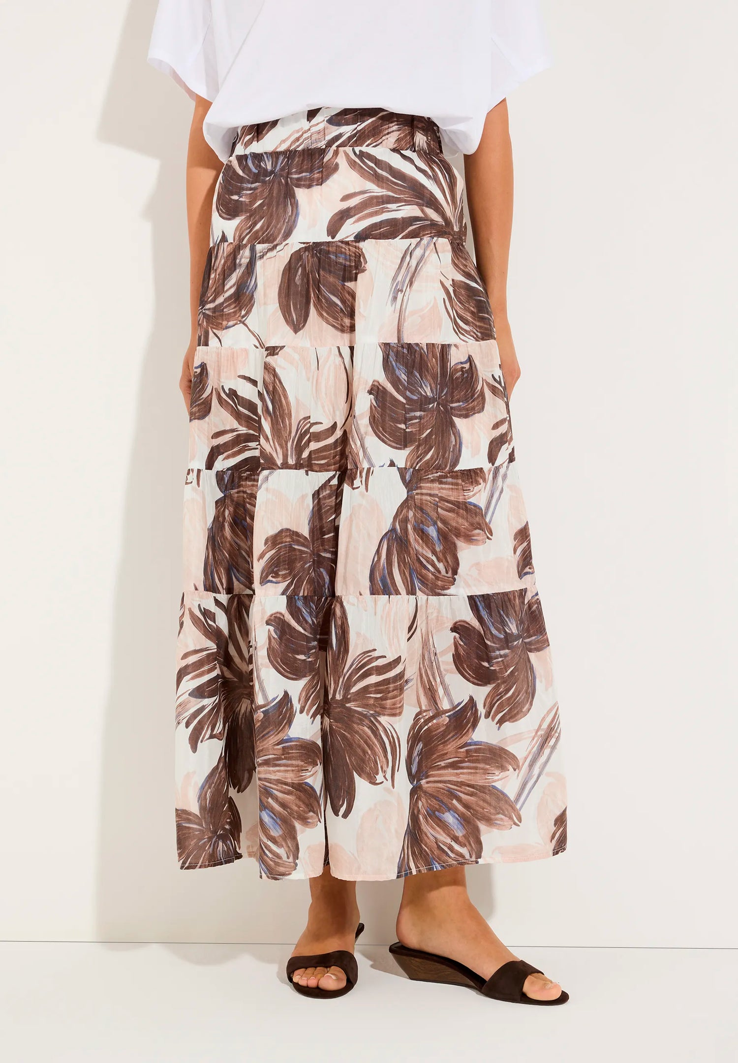 More &amp; More Brushstroke Flower Print Women Printrock with Tiers SKU: 61055008_5286 Image 01