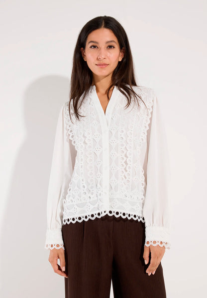 More &amp; More Off White Women Blouse with Lace Trim SKU: 61072013_M0041 Image 01