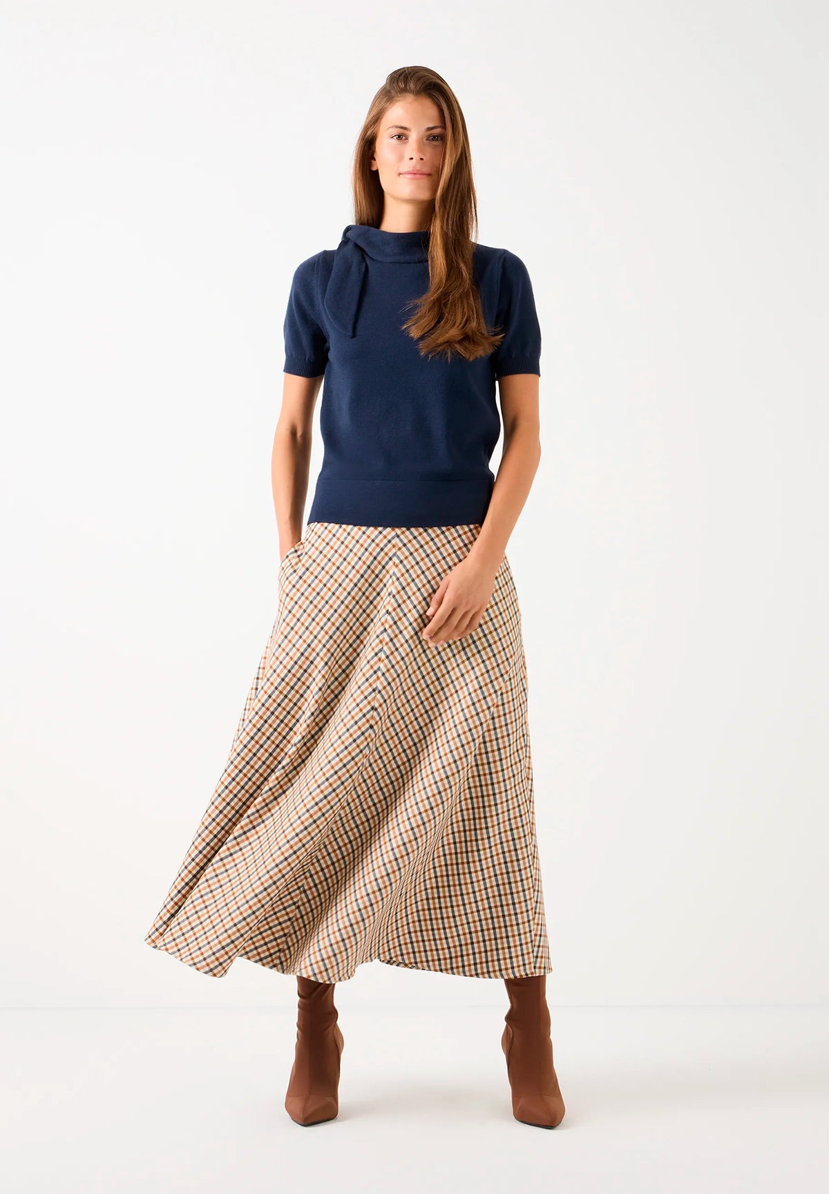 More &amp; More Wallpaper Print Women More Plaid Skirt SKU: 61085050_M4031 Image 02