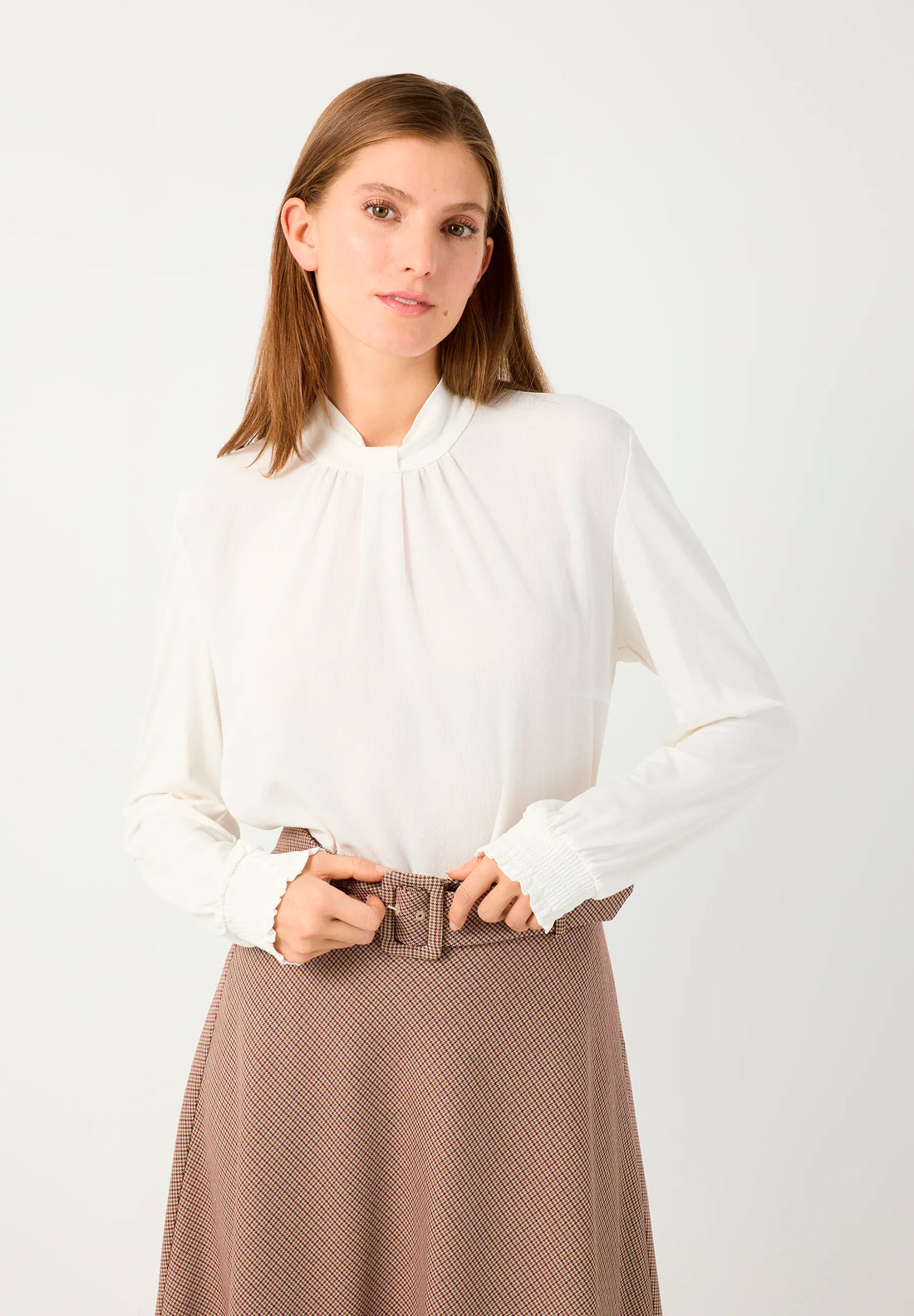 More &amp; More Off White Women Blouse with Jersey Sleeves SKU: 61102650_M0041 Image 01
