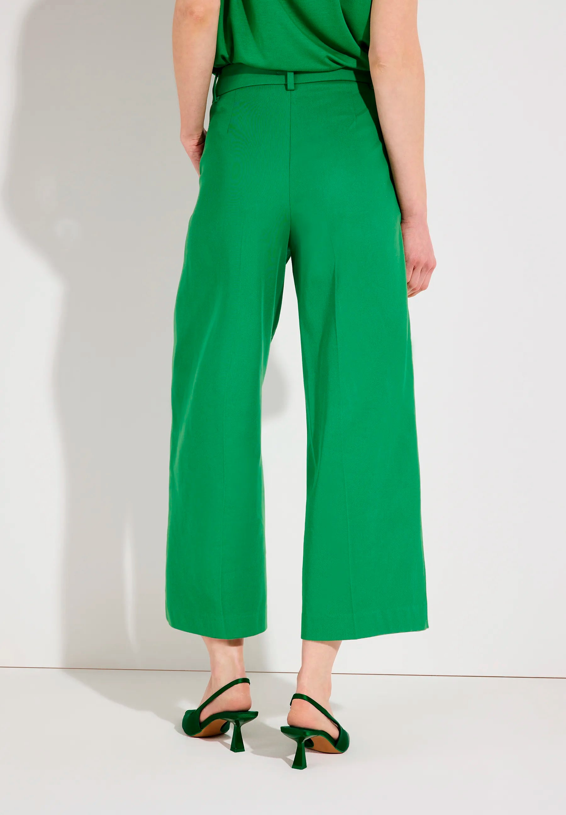 More &amp; More Garden Green Women Culotte SKU: 61824453_0640 Image 04