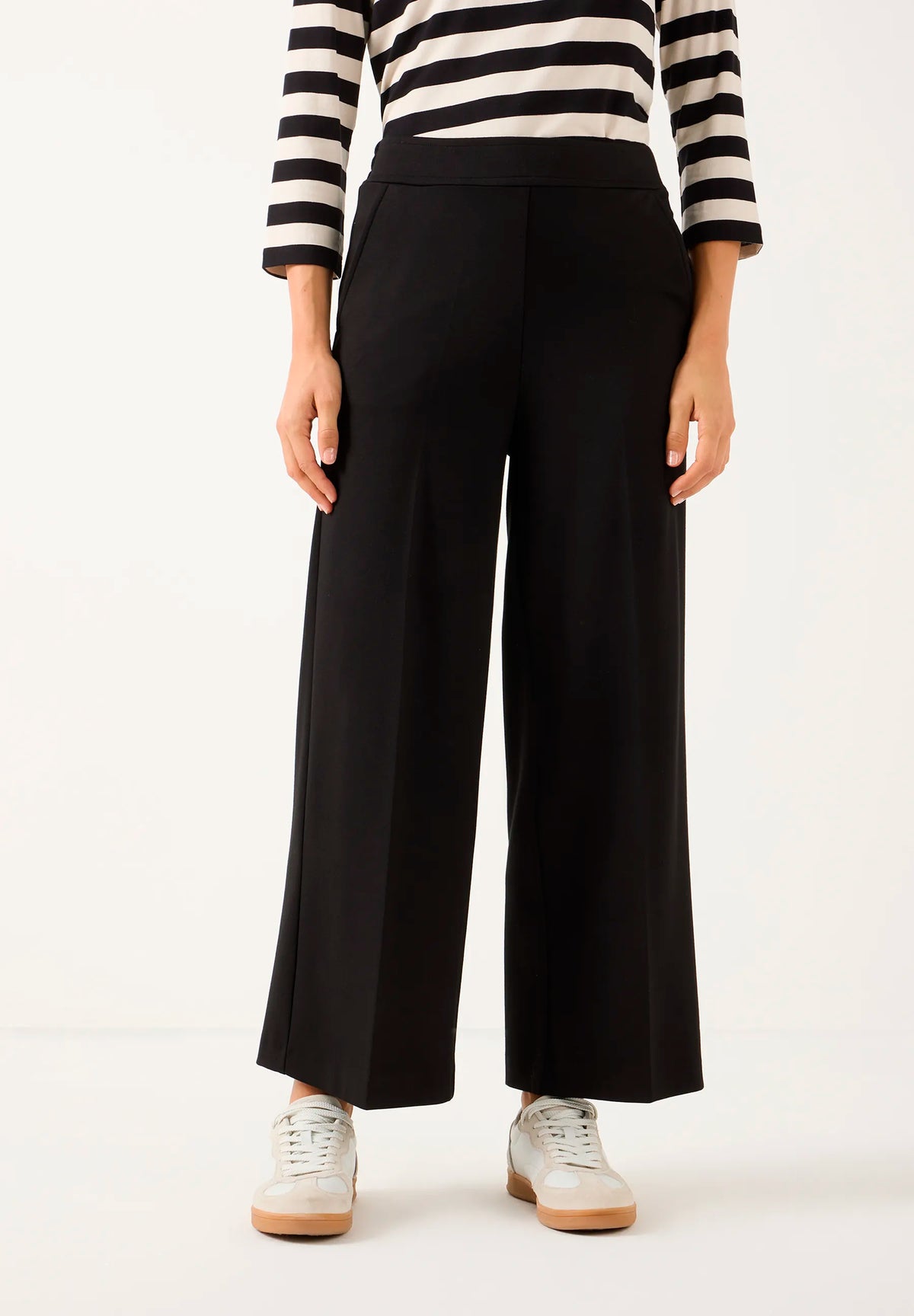 More &amp; More Black Women Jersey Culotte SKU: 61914496_M0790 Image 01