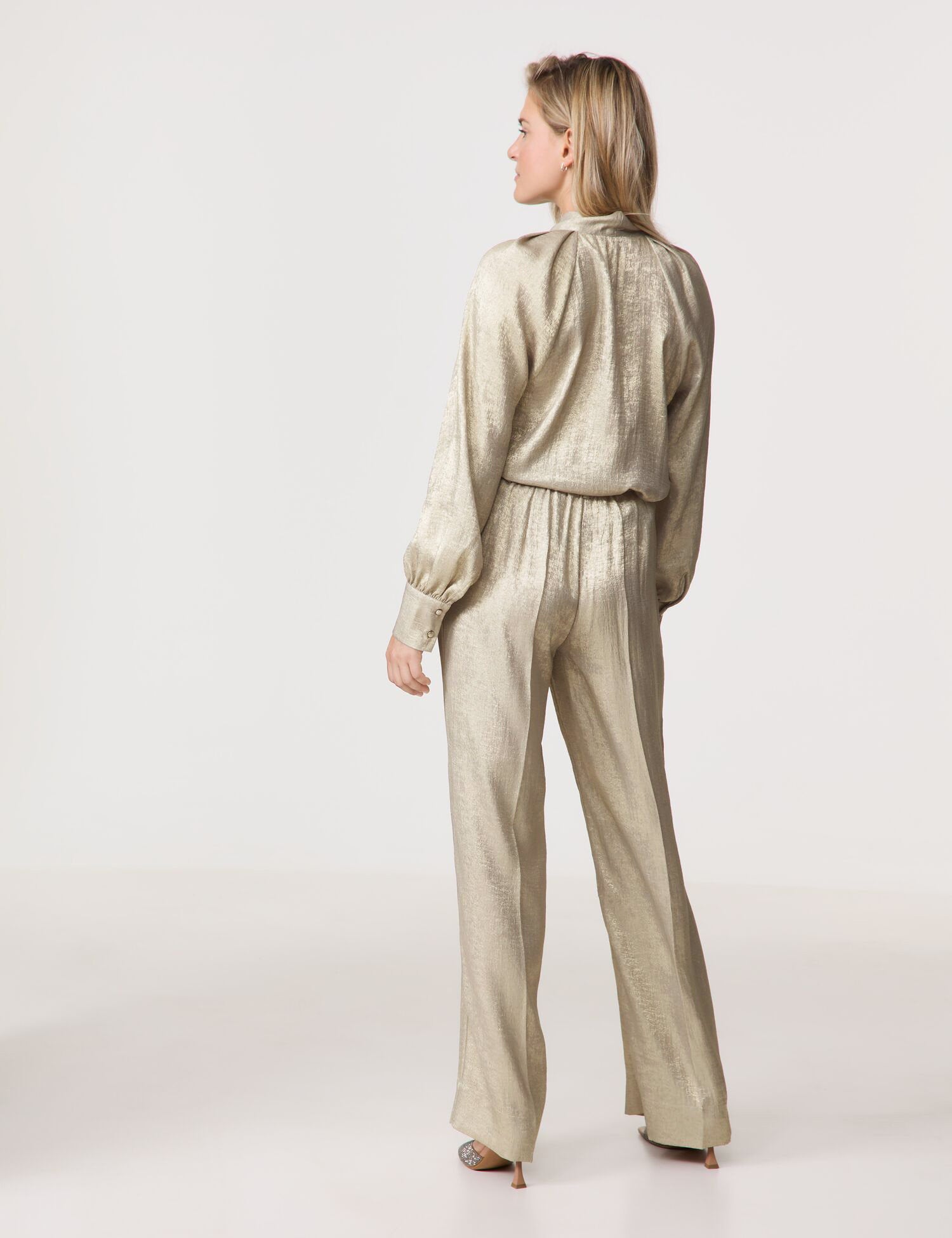 Palazzo Trousers With A Shimmering Gold Effect_620412-11318_9011_06