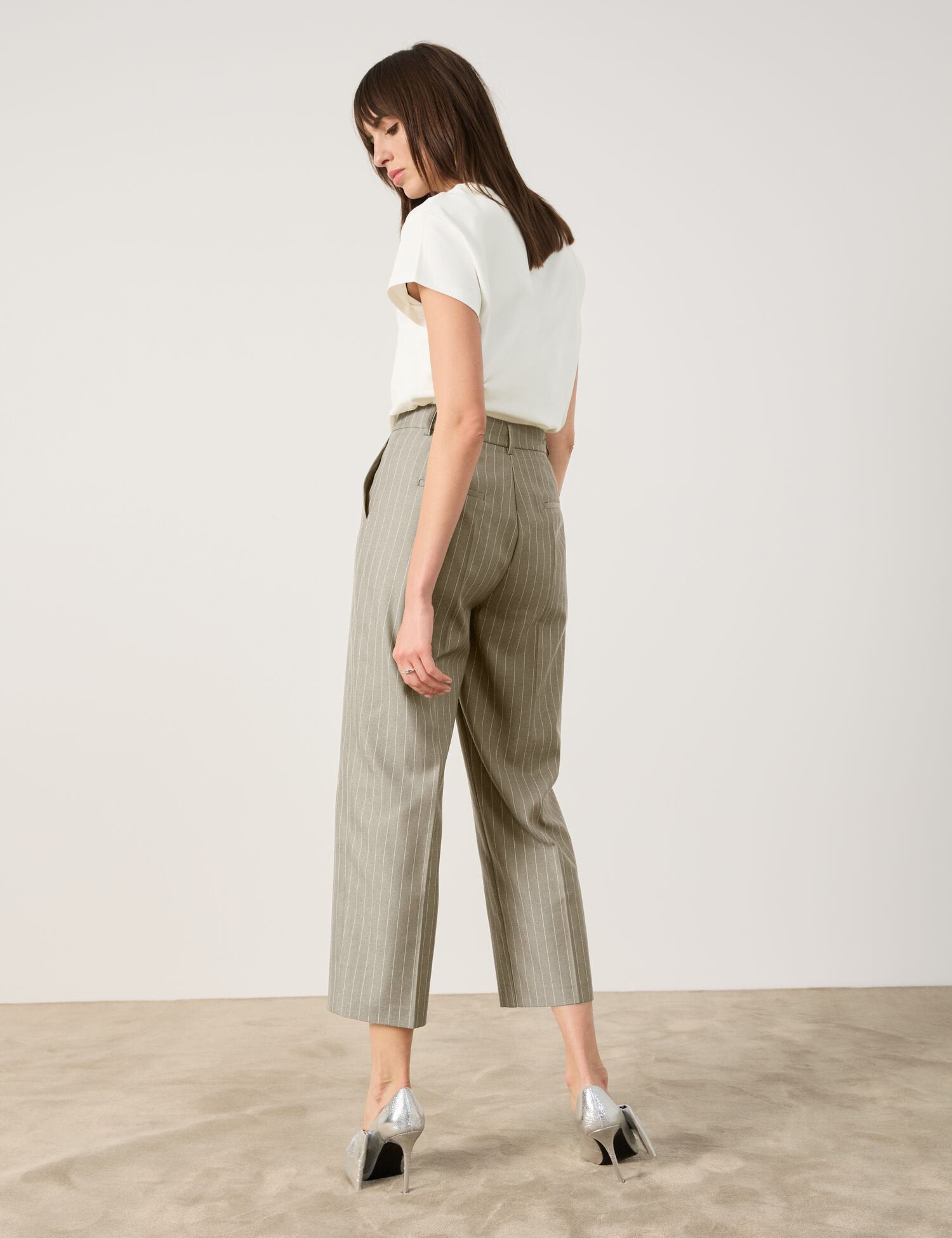 Fine 7/8-Length Pinstripe Trousers In A Straight Fit_06