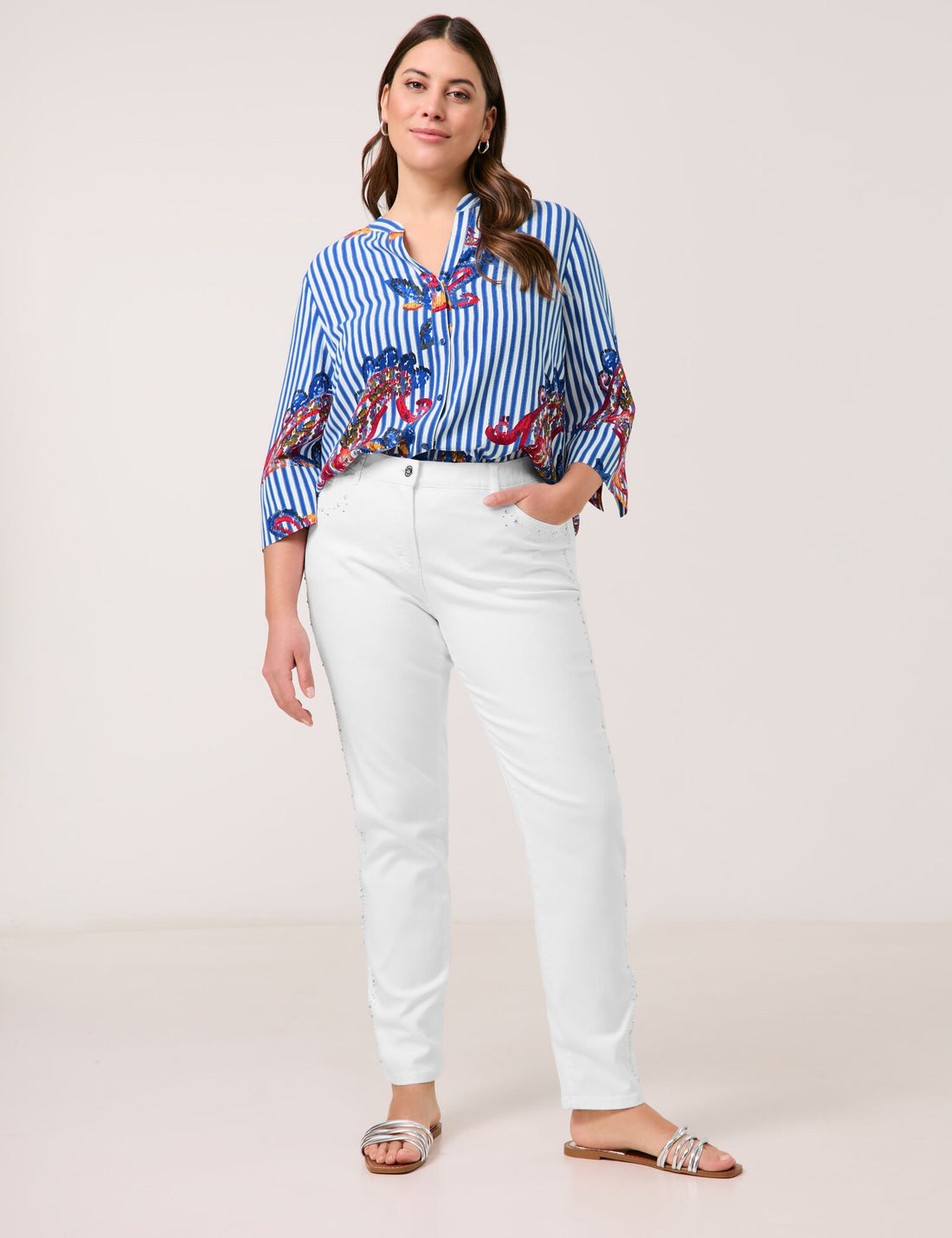 Samoon_Five-Pocket Jeans with Stud Embellishment, Betty_620613-21135_9600_01