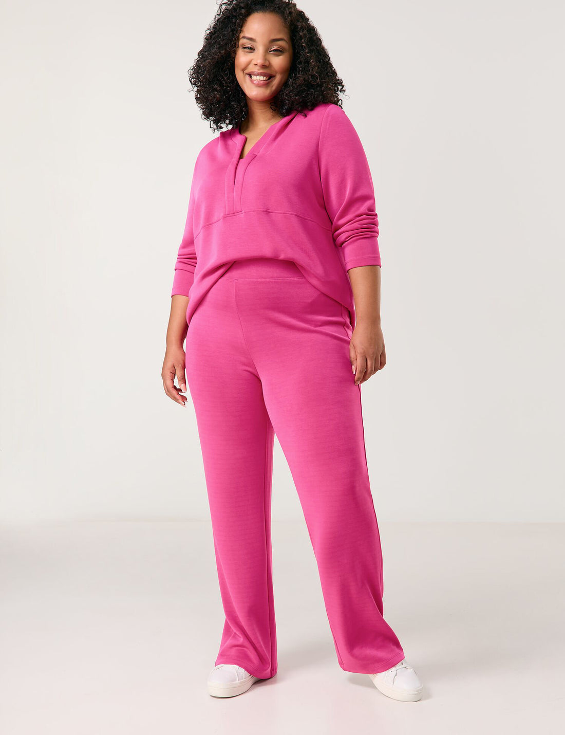 Samoon_Pull-On Trousers Made of Sand-Washed Sweatshirt Fabric_621602-26109_3350_01