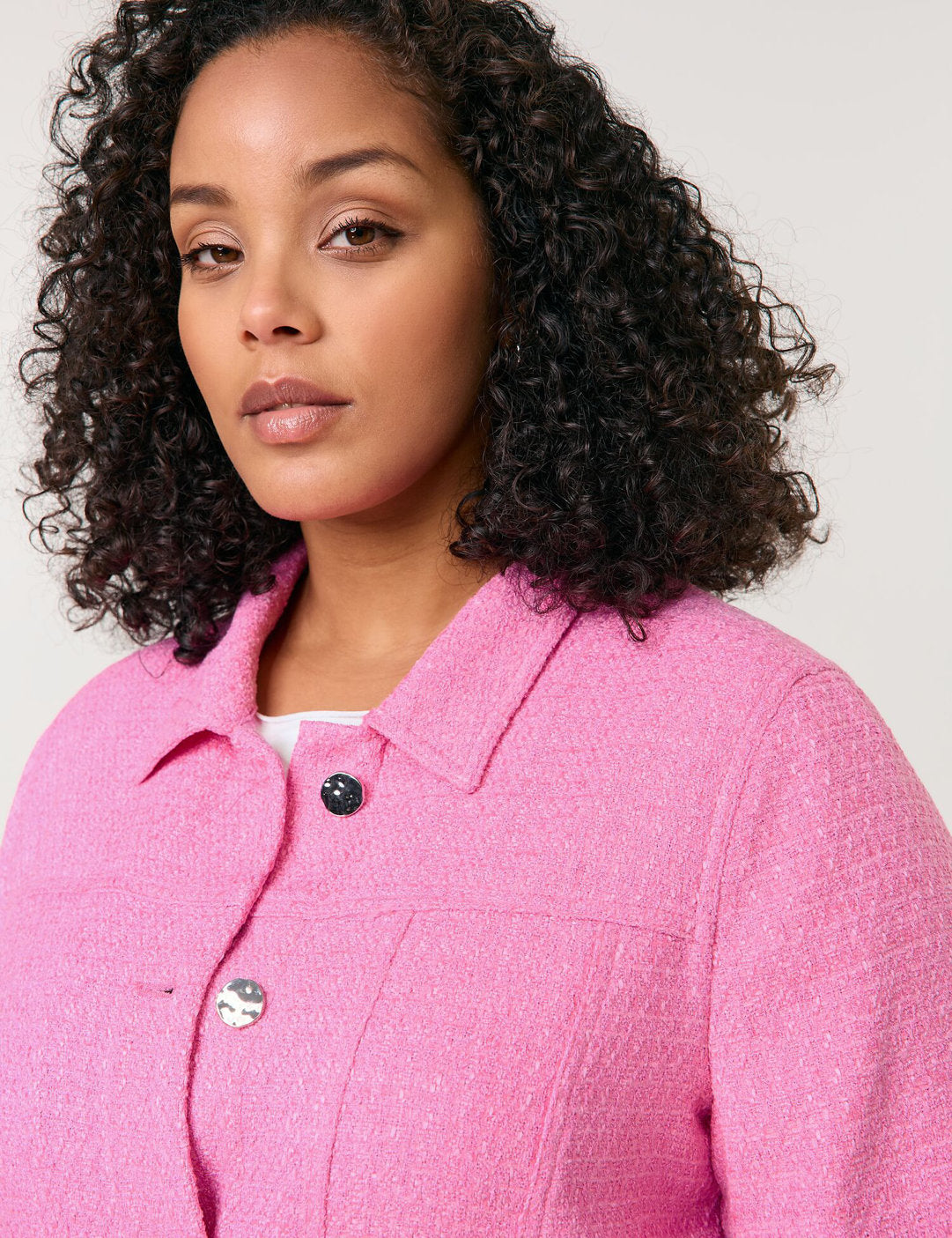 Samoon_Lightweight Blazer Jacket in Textured Fabric_630606-21122_3580_05