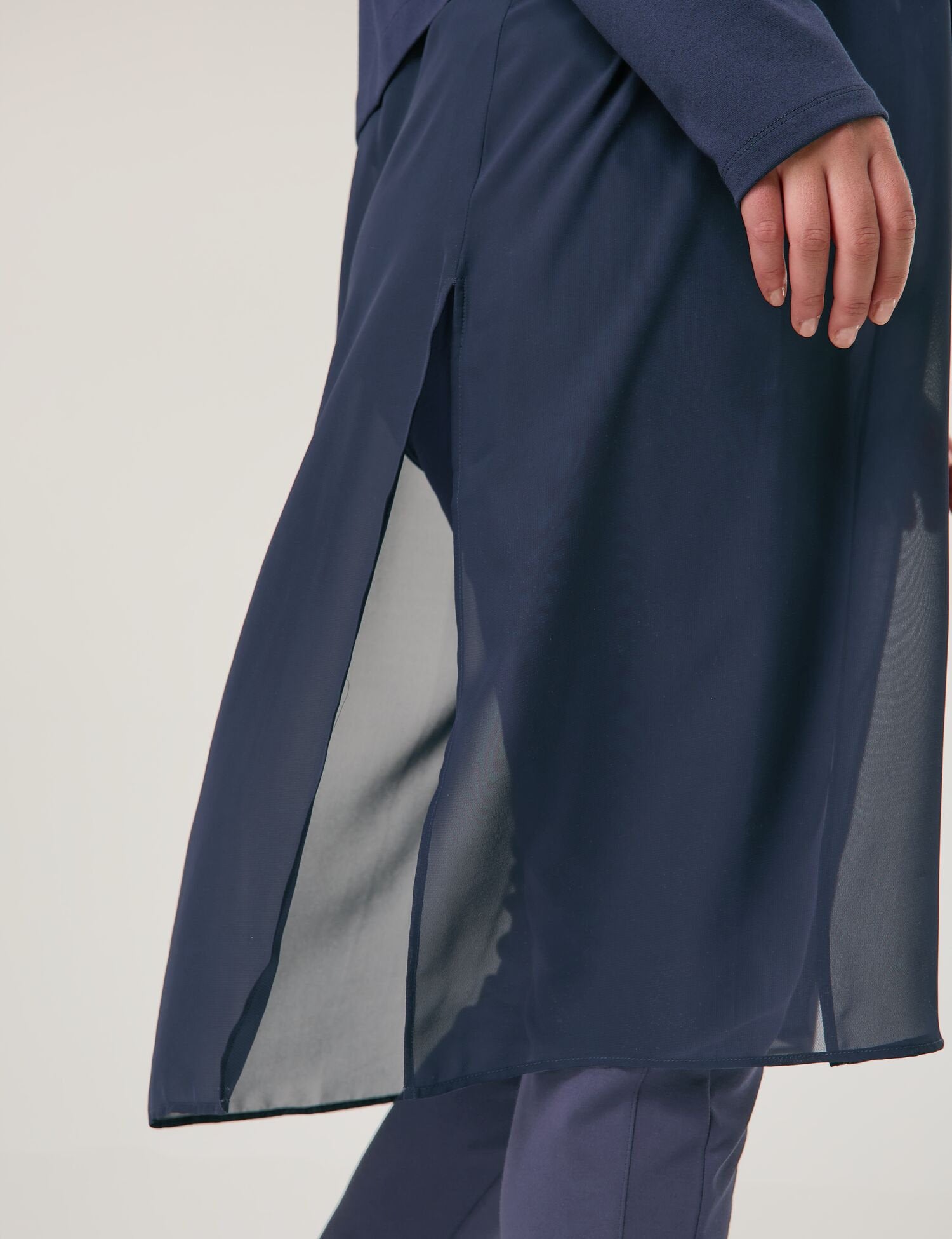 Samoon_Long Cardigan with a Chiffon Panel_631605-26212_8450_04