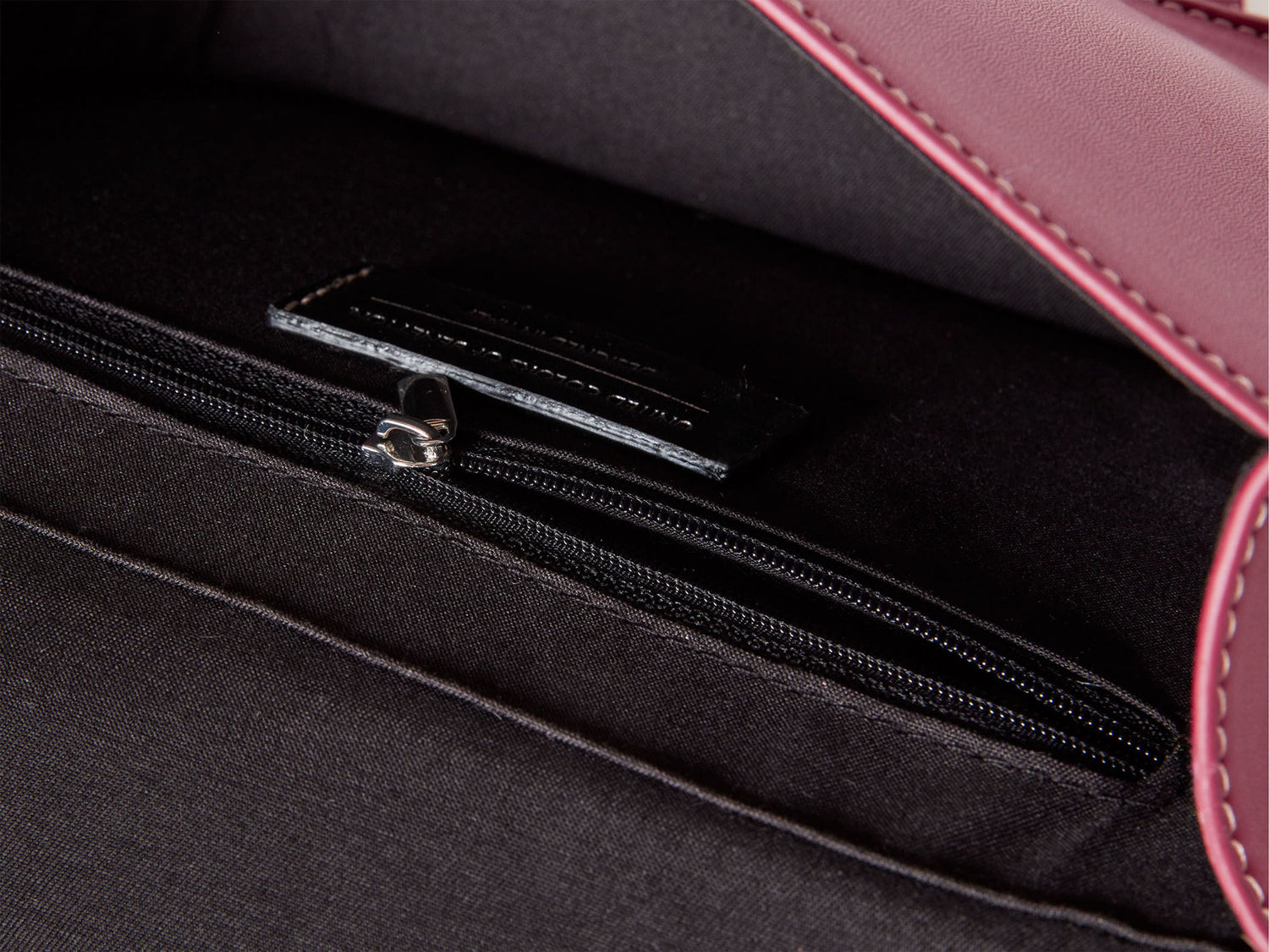 Benetton_Burgundy_Pouch in Imitation Leather_635XCY02B_129_03