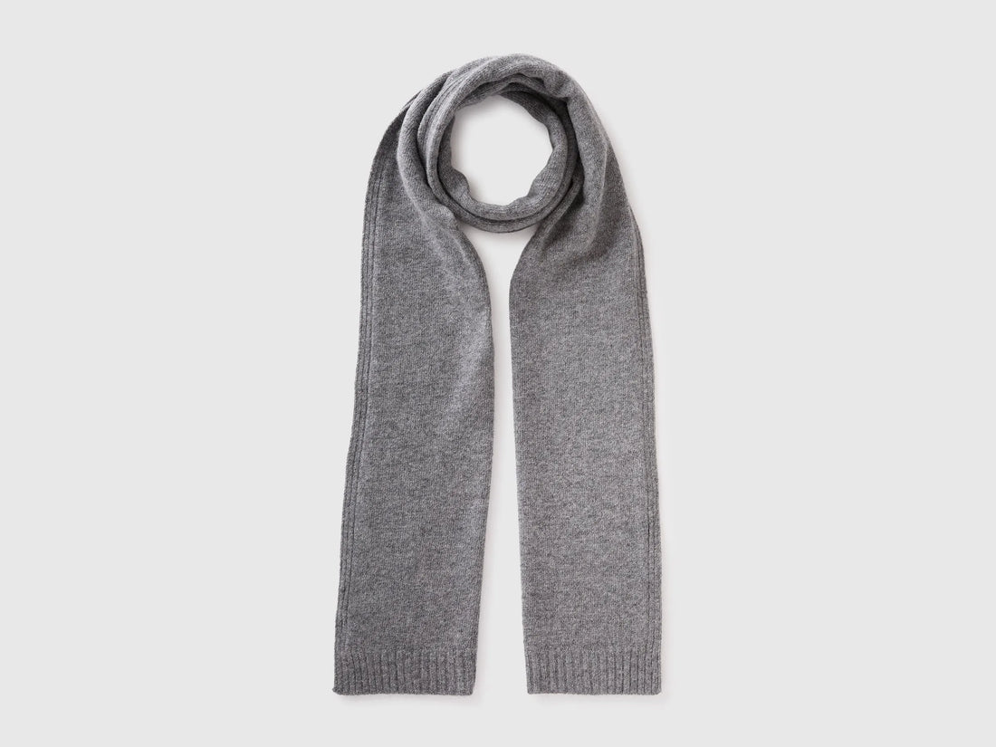 Benetton Dark Gray Women 100% Wool Scarf SKU: 63UWVU00K_507 Image 01