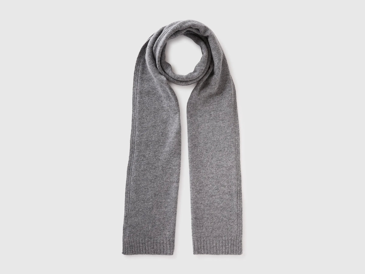 Benetton Dark Gray Women 100% Wool Scarf SKU: 63UWVU00K_507 Image 01