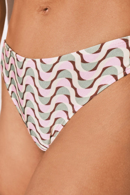 Women Secret_Multicoloured_Classic Geometric Print Bikini Bottoms_6463590_98_05