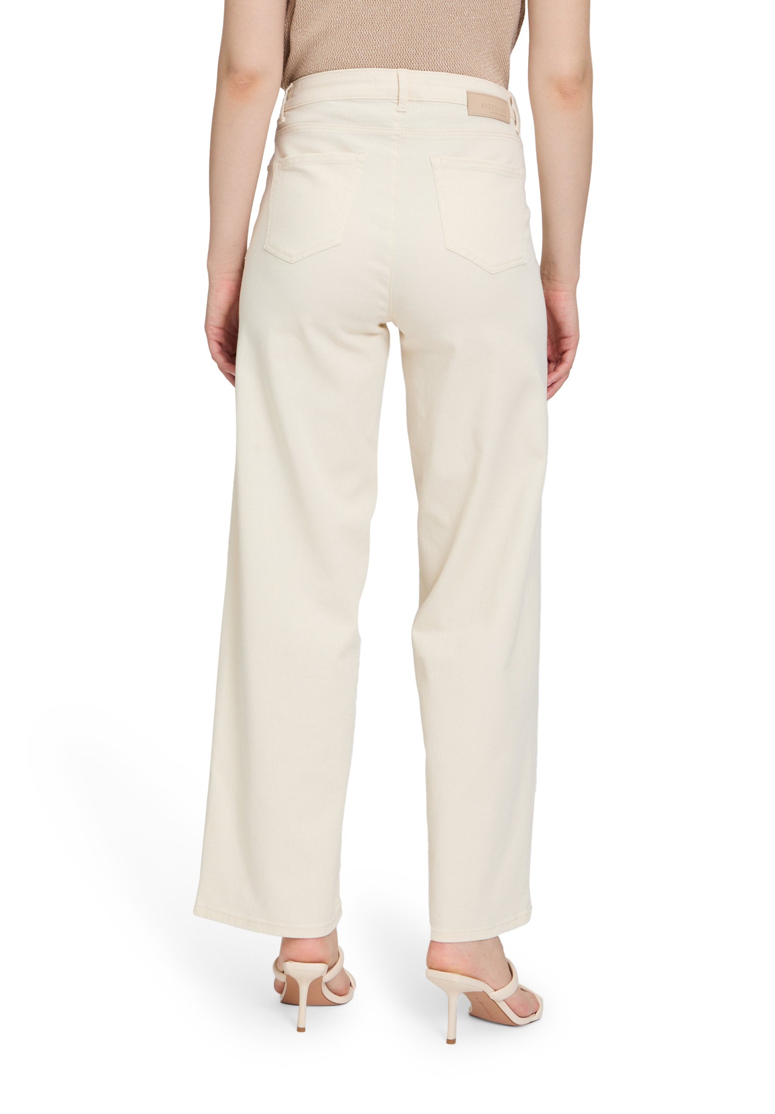 Betty Barclay_High-Waisted Jeans_6584-3190_7619_03