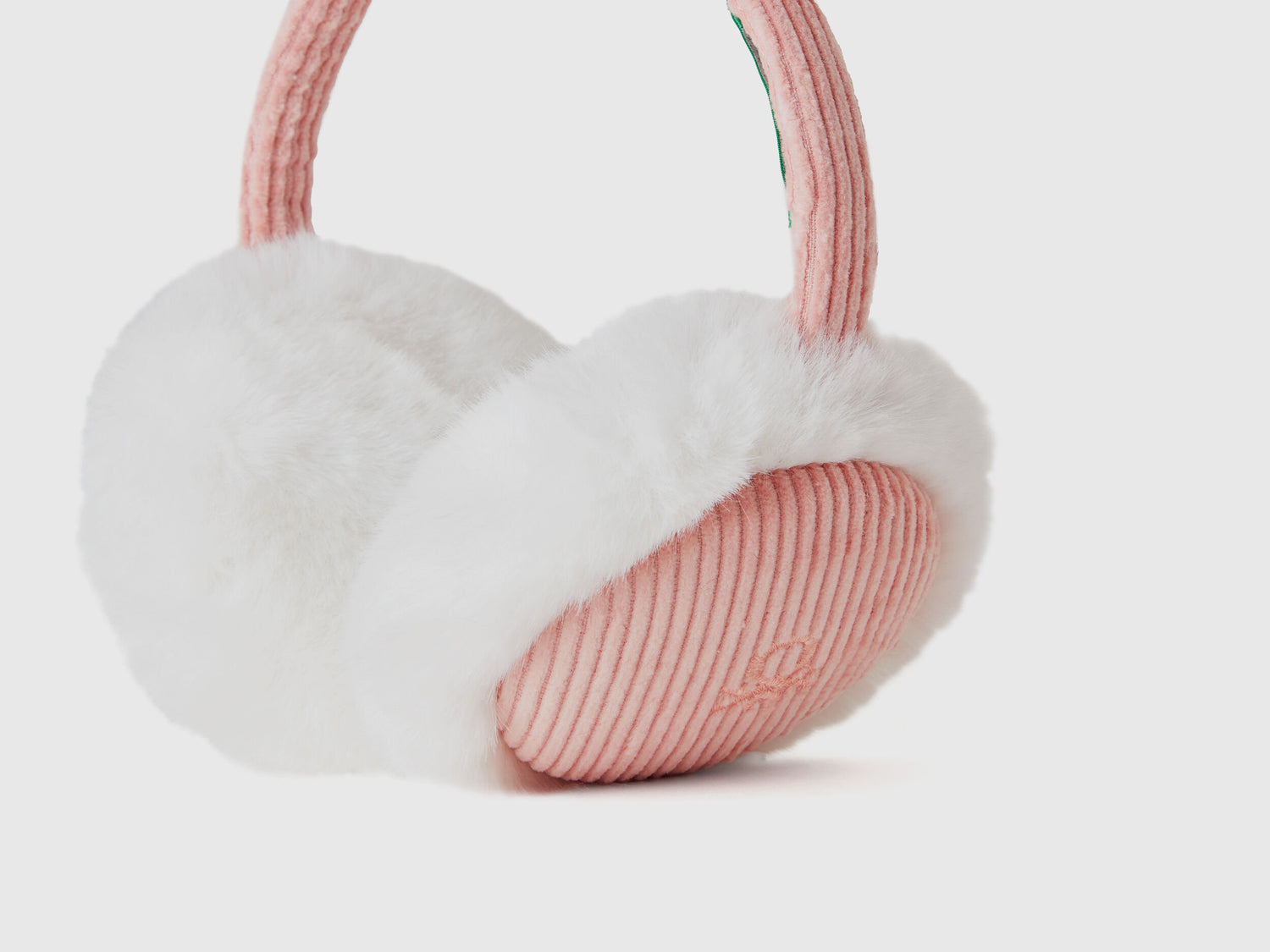 Earmuffs with Synthetic Fur_65QCC800P_3V5_02