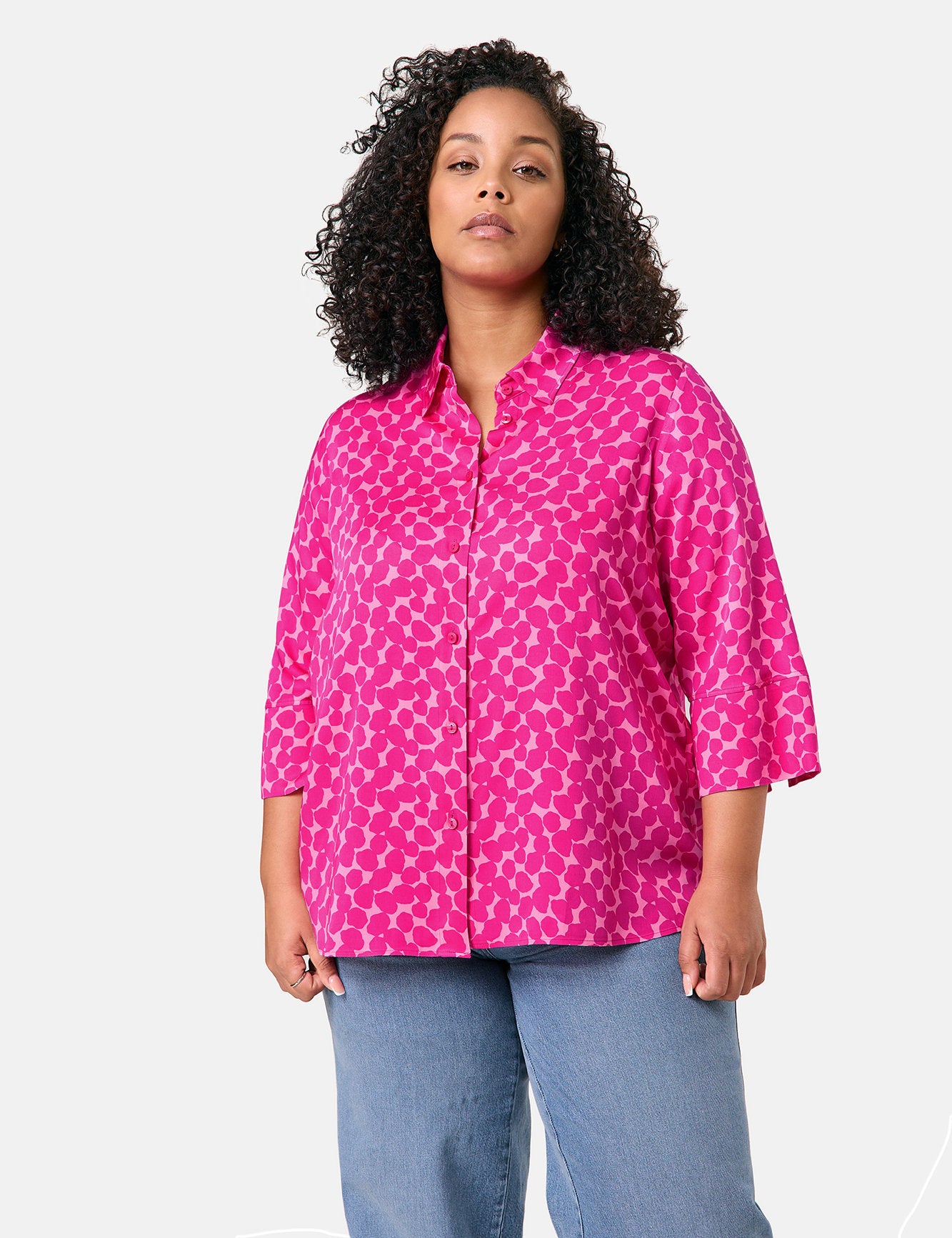 Samoon_Wide 3/4-Sleeve Blouse with a Polka Dot Print_660608-21117_3582_06