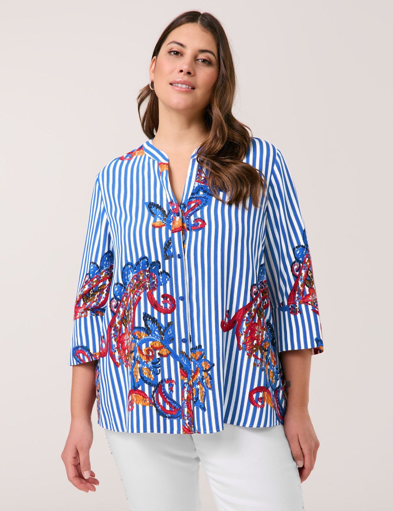 Samoon_3/4-Sleeve Blouse with a Striped Paisley Pattern_660620-21124_6592_01