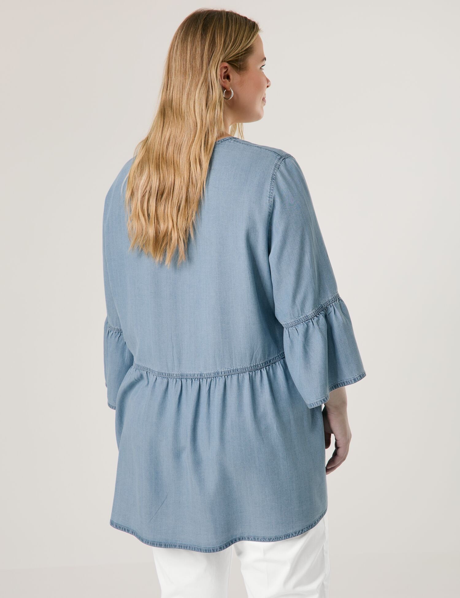 Samoon_Denim-Look Blouse with Flounces_660628-21128_8969_03
