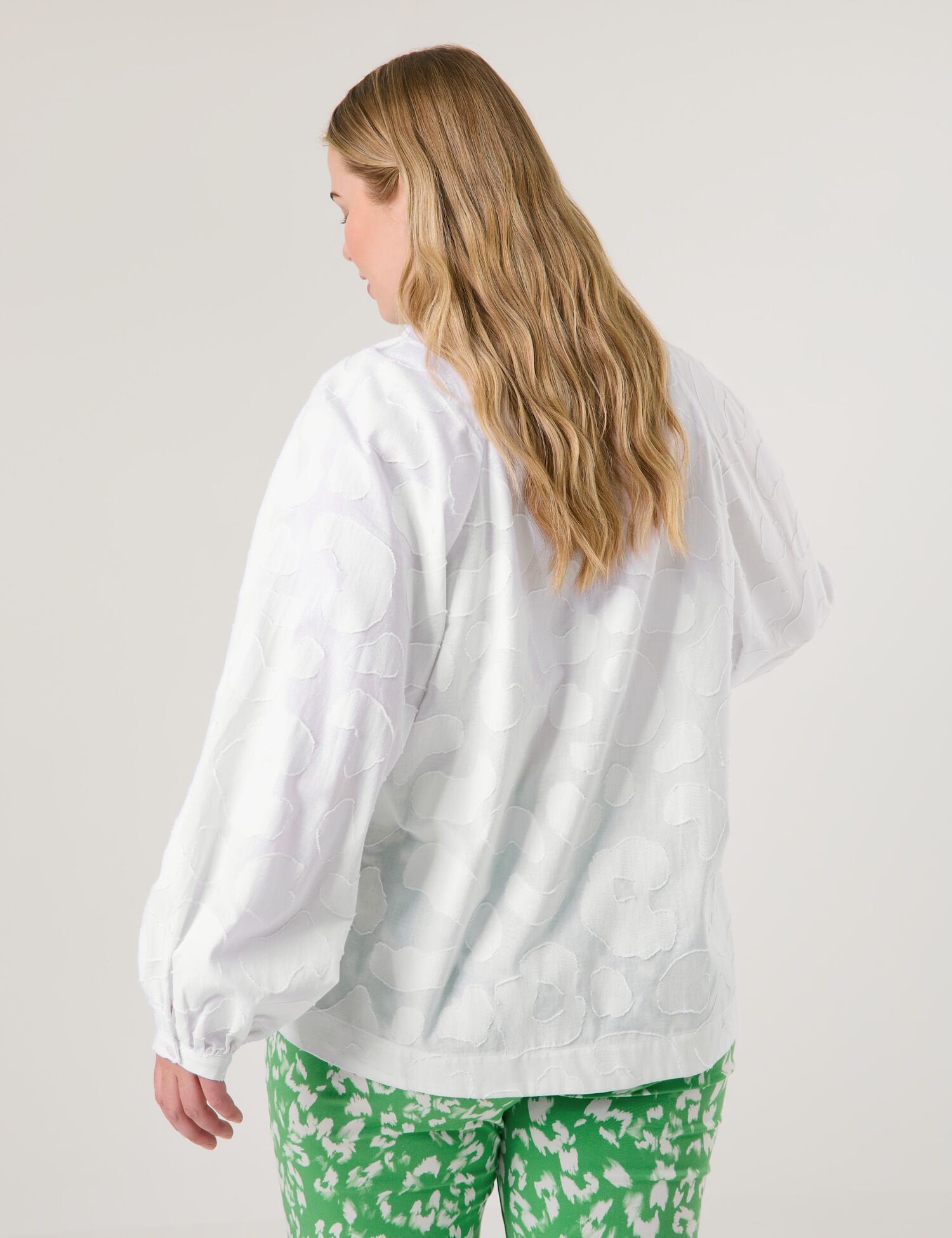 Samoon_Casual Cotton Jacquard Blouse_660631-21136_9600_03