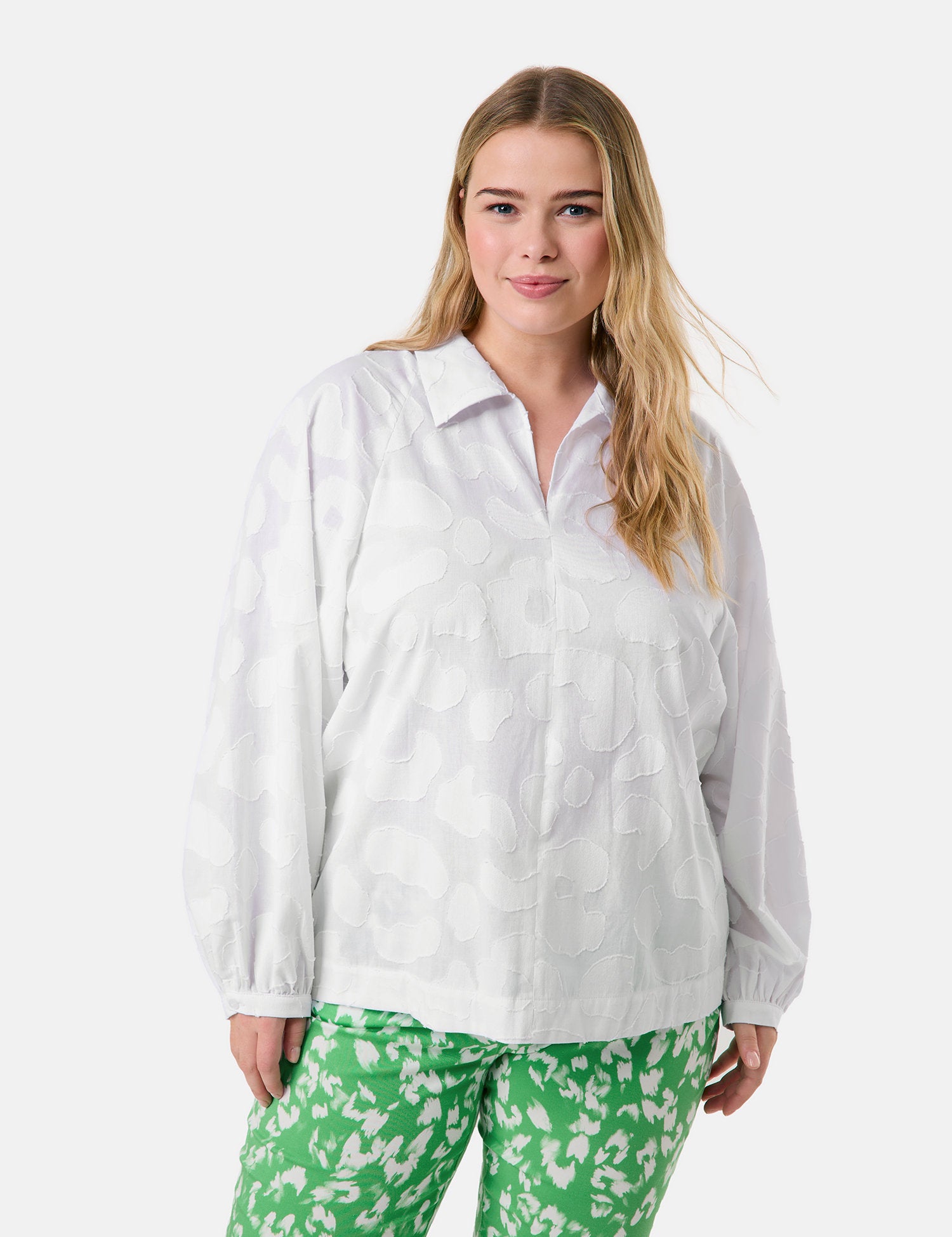 Samoon_Casual Cotton Jacquard Blouse_660631-21136_9600_07