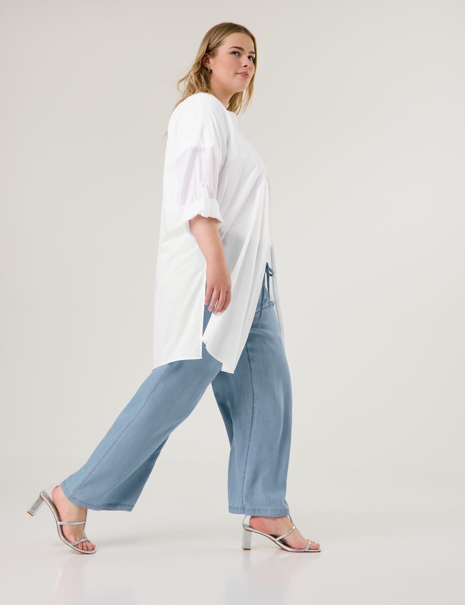 Samoon_Long Blouse Made of Lightweight Cotton Voile_660637-21145_9600_07