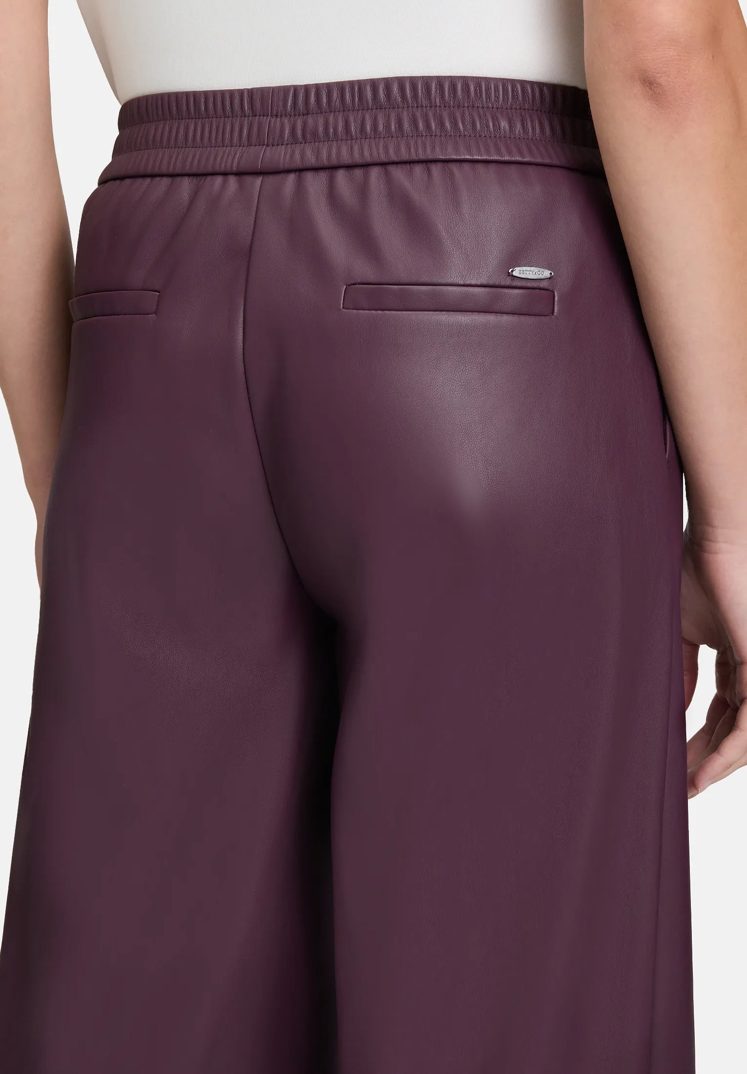 Betty Barclay_Dark Aubergine_Wide-Leg Pull-On Trousers_6640-3127_4685_08