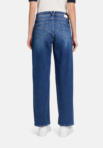 Betty Barclay_Blue Denim_High-Waisted Wide-Leg Jeans_6652-3071_8622_03