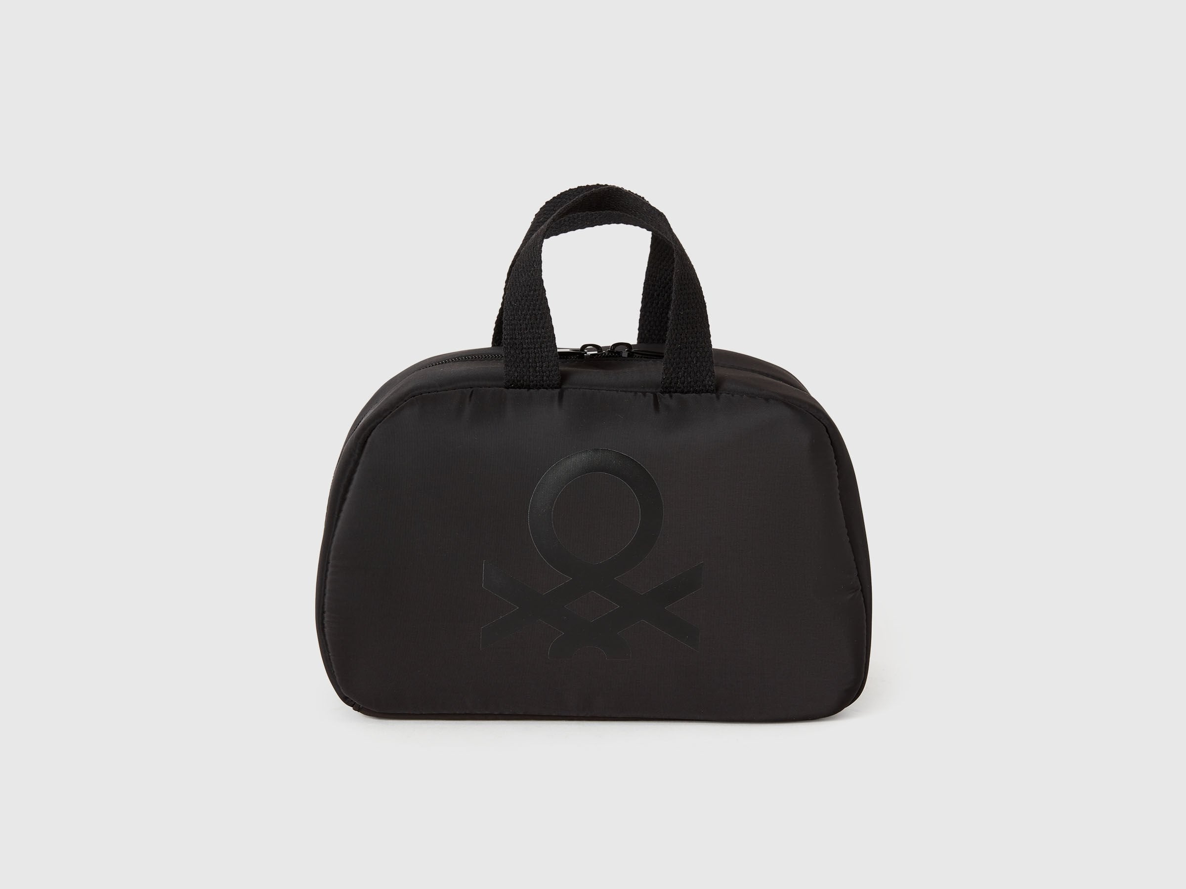 Benetton_Black_Beauty Case with Logo_66YT1Y020_901_01