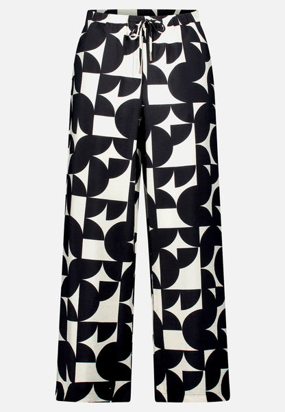 Betty Barclay Black/Cream Women Pull-On Trousers with Print SKU: 6703-3370_9812 Image 03