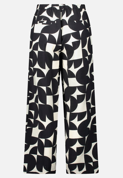 Betty Barclay Black/Cream Women Pull-On Trousers with Print SKU: 6703-3370_9812 Image 04