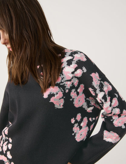 Jumper With Positioned Floral Jacquard_04