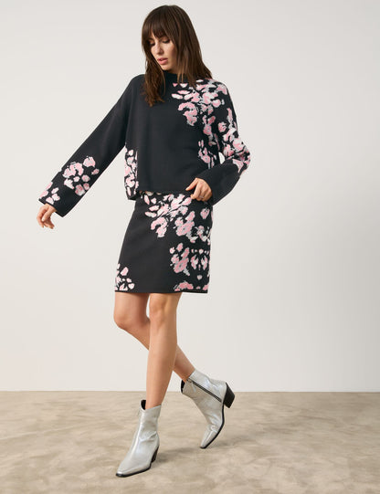 Jumper With Positioned Floral Jacquard_05