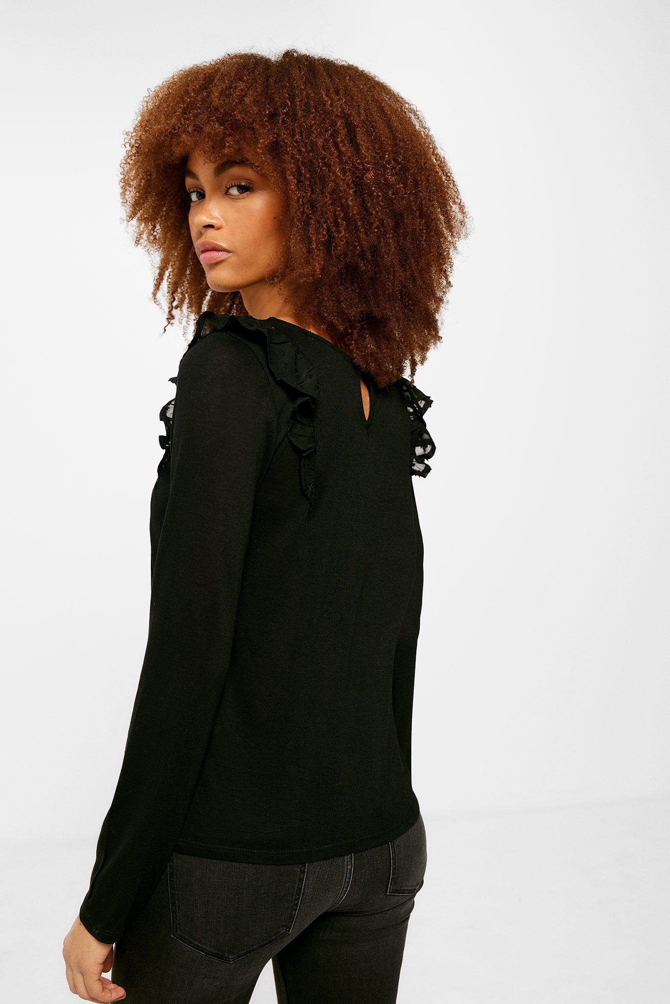 Long Sleeve T Shirt With  Ruffles_6765938_01_05