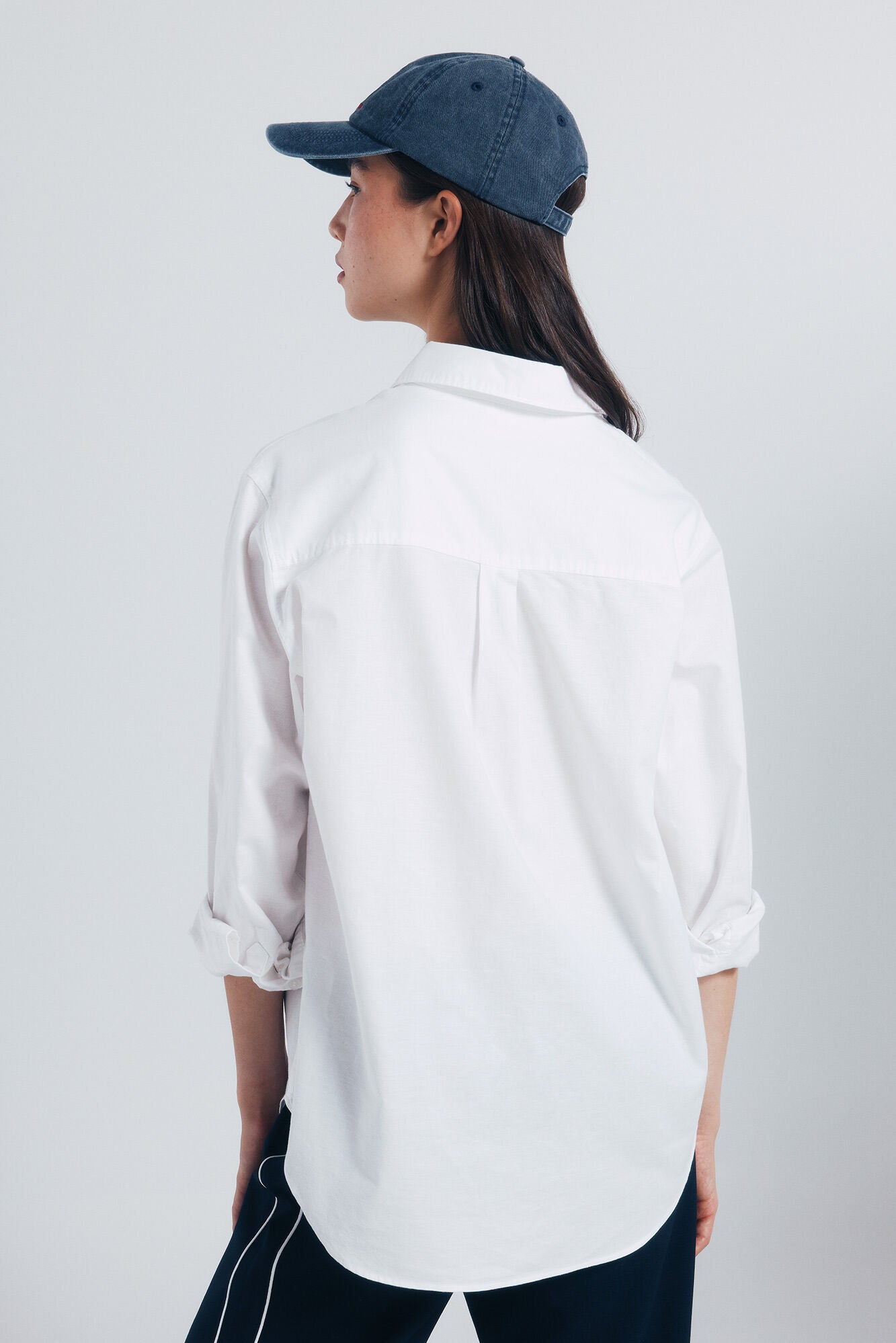 Springfield_White_Oversized Bear Embroidered Shirt_6792375_99_05