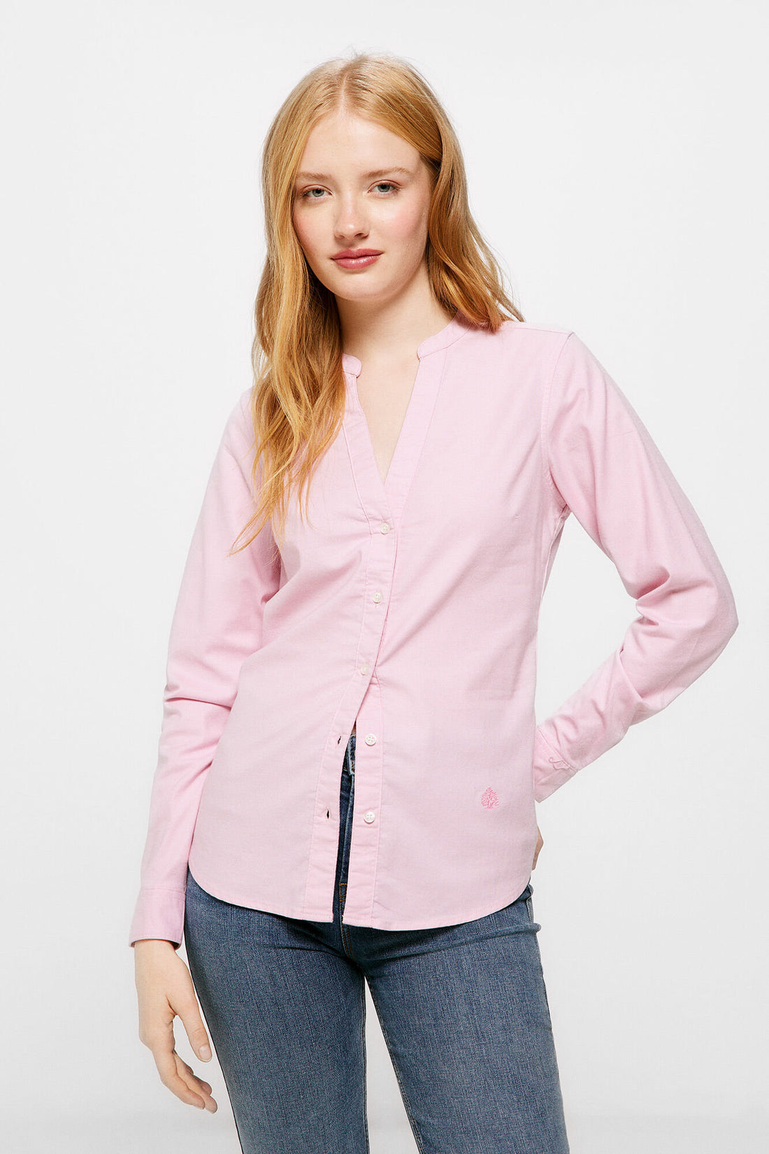 Button Down Shirt With V Neck_6797709_77_01