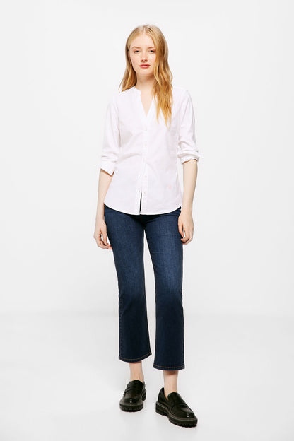 Button Down Shirt With V Neck_6797709_99_03